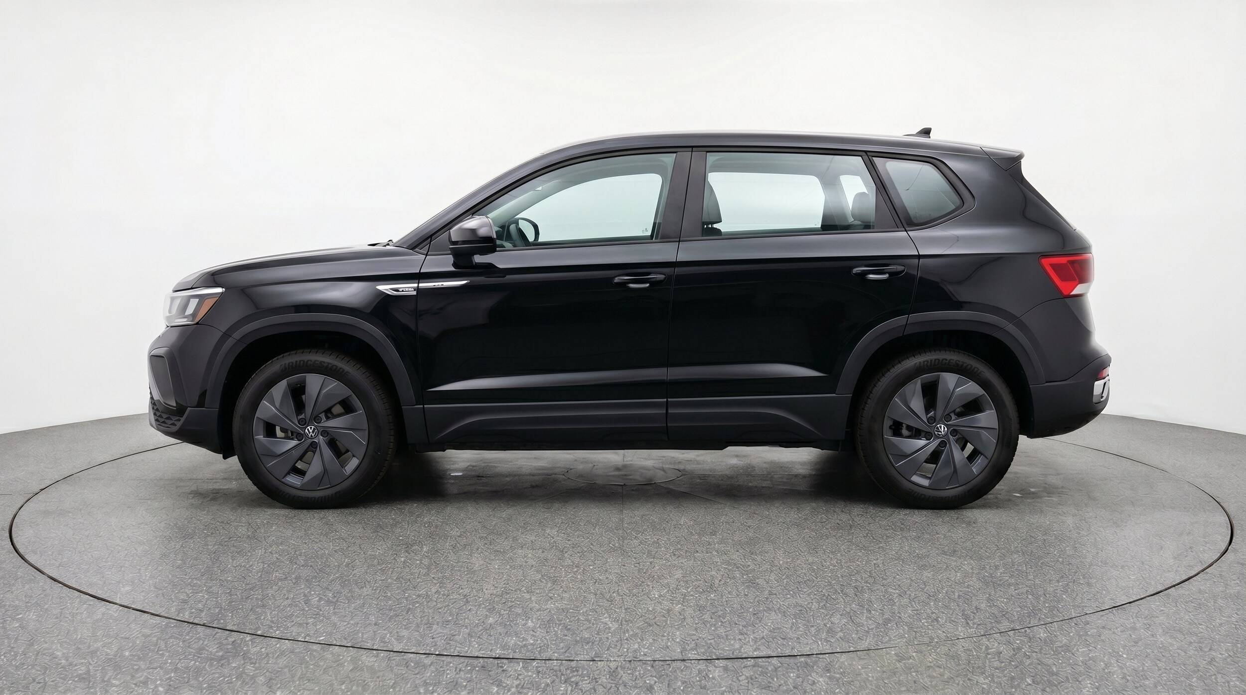 Thumbnail: 2026 Volkswagen Taos - 5