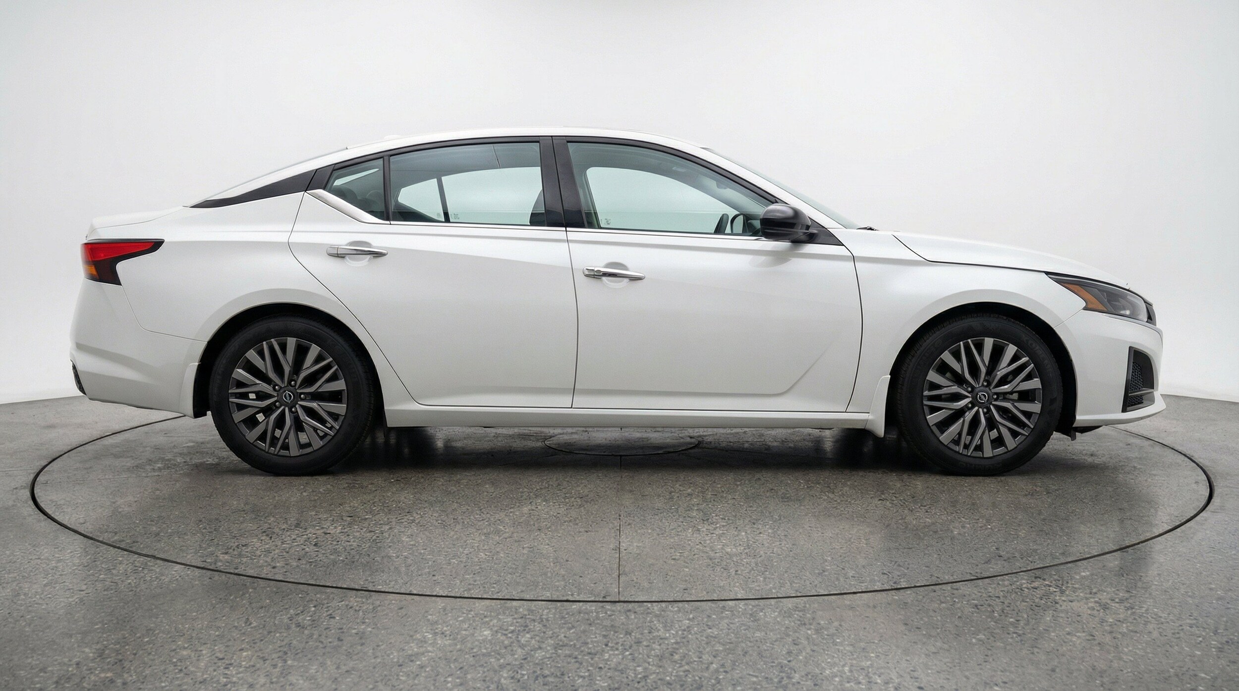 Thumbnail: 2025 Nissan Altima - 11