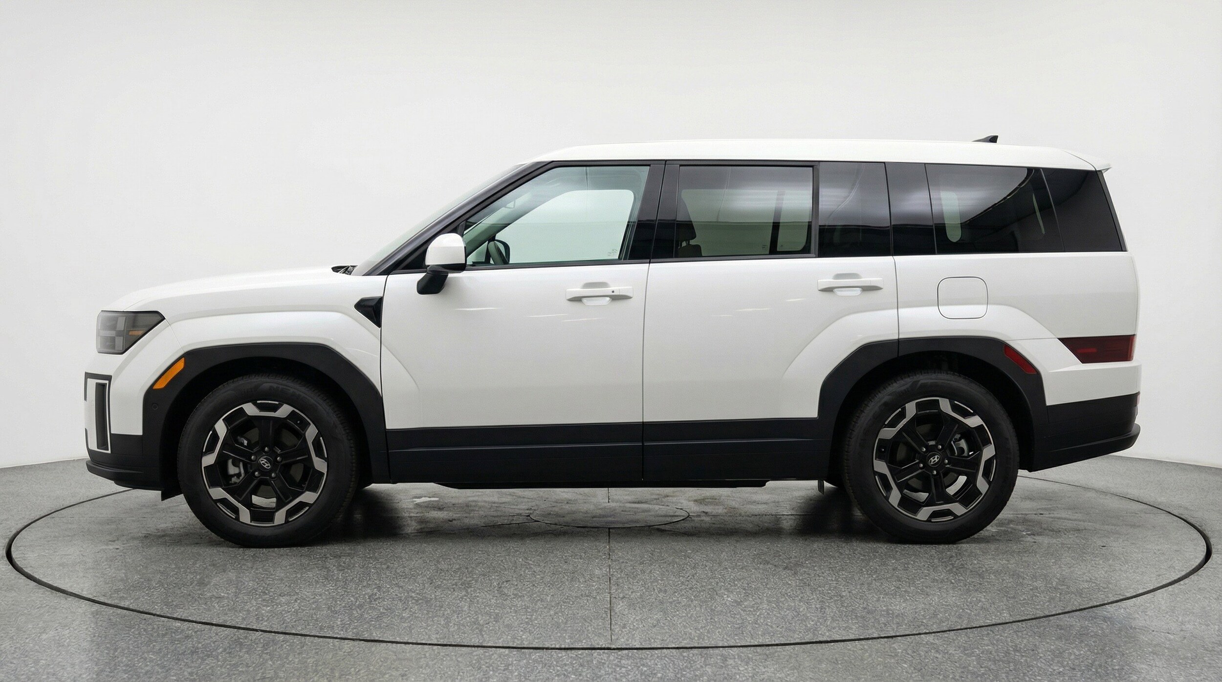 Thumbnail: 2025 Hyundai Santa Fe - 5