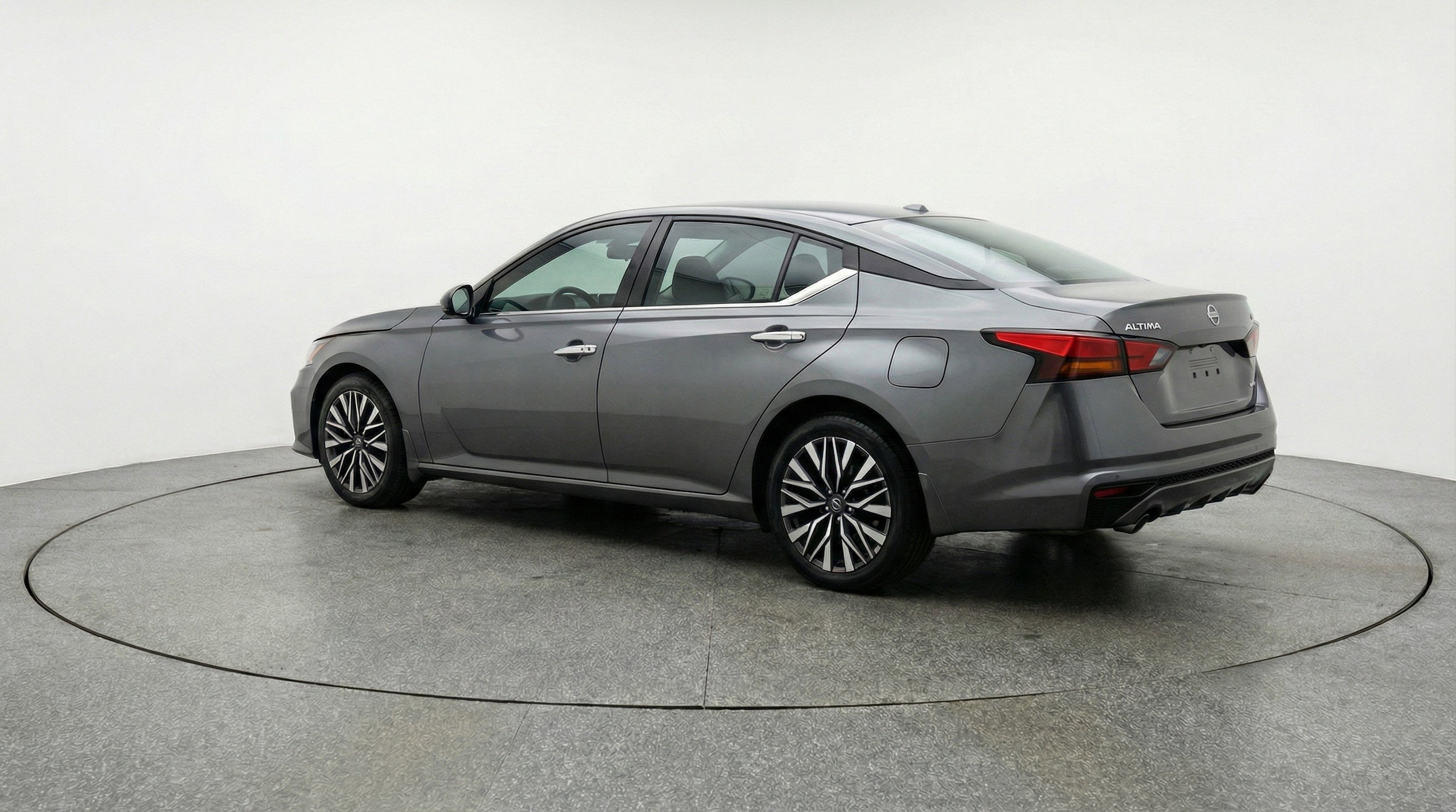 Thumbnail: 2025 Nissan Altima - 6