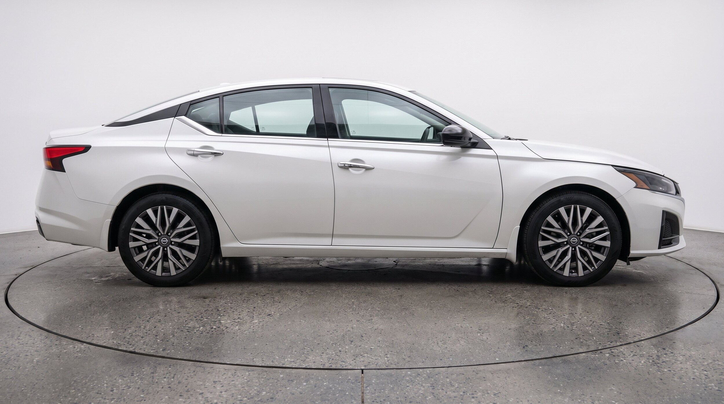 Thumbnail: 2025 Nissan Altima - 11