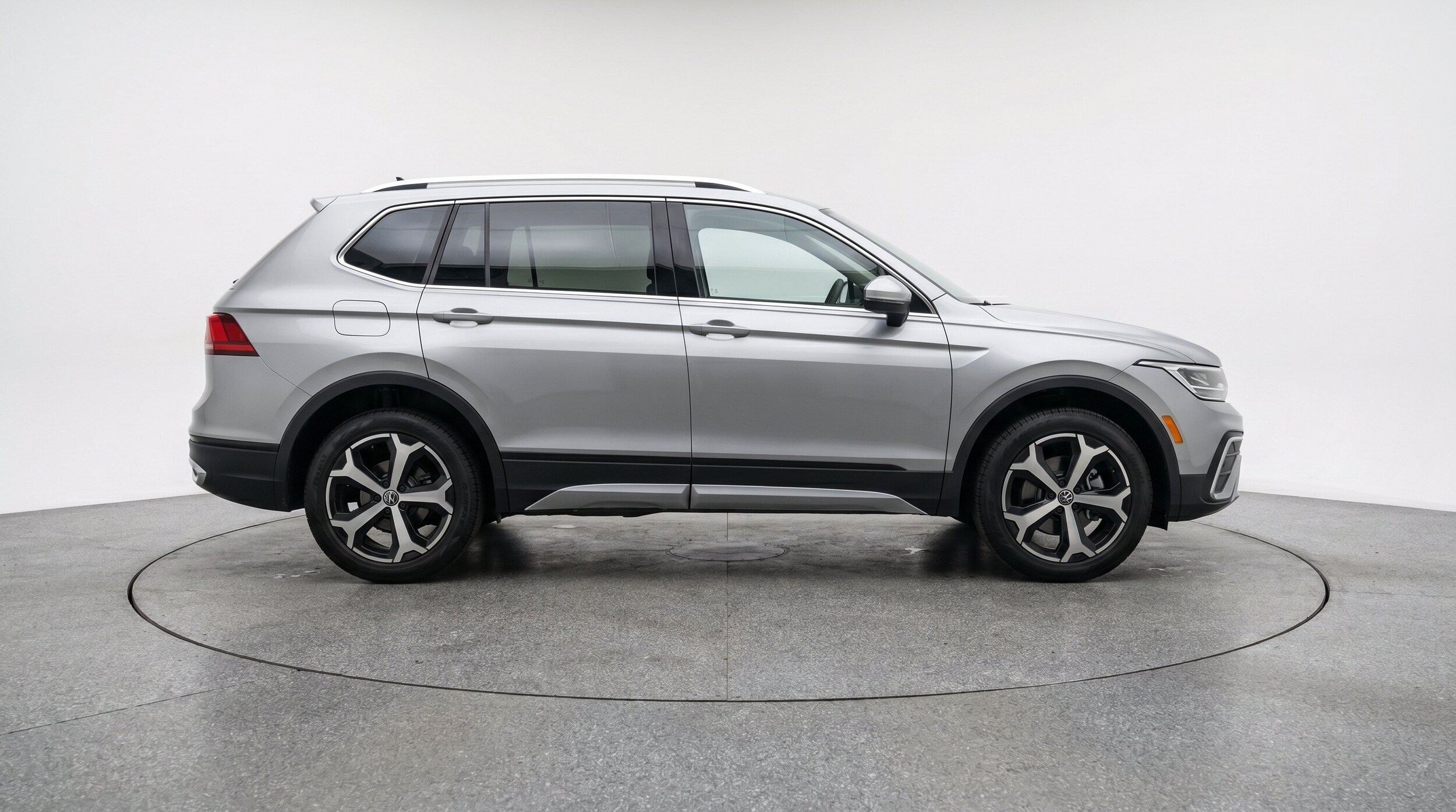 Thumbnail: 2026 Volkswagen Tiguan - 11