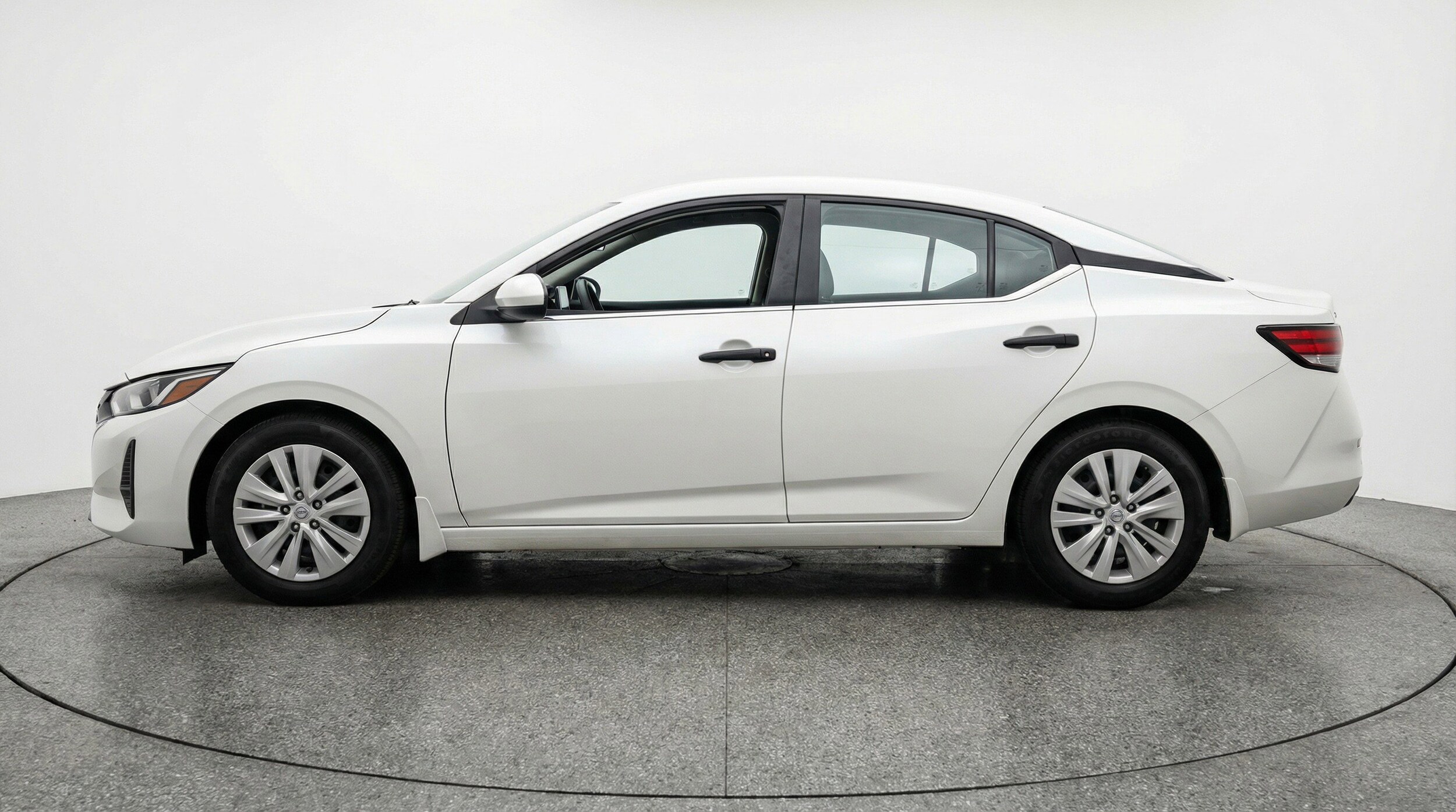 Thumbnail: 2025 Nissan Sentra - 5