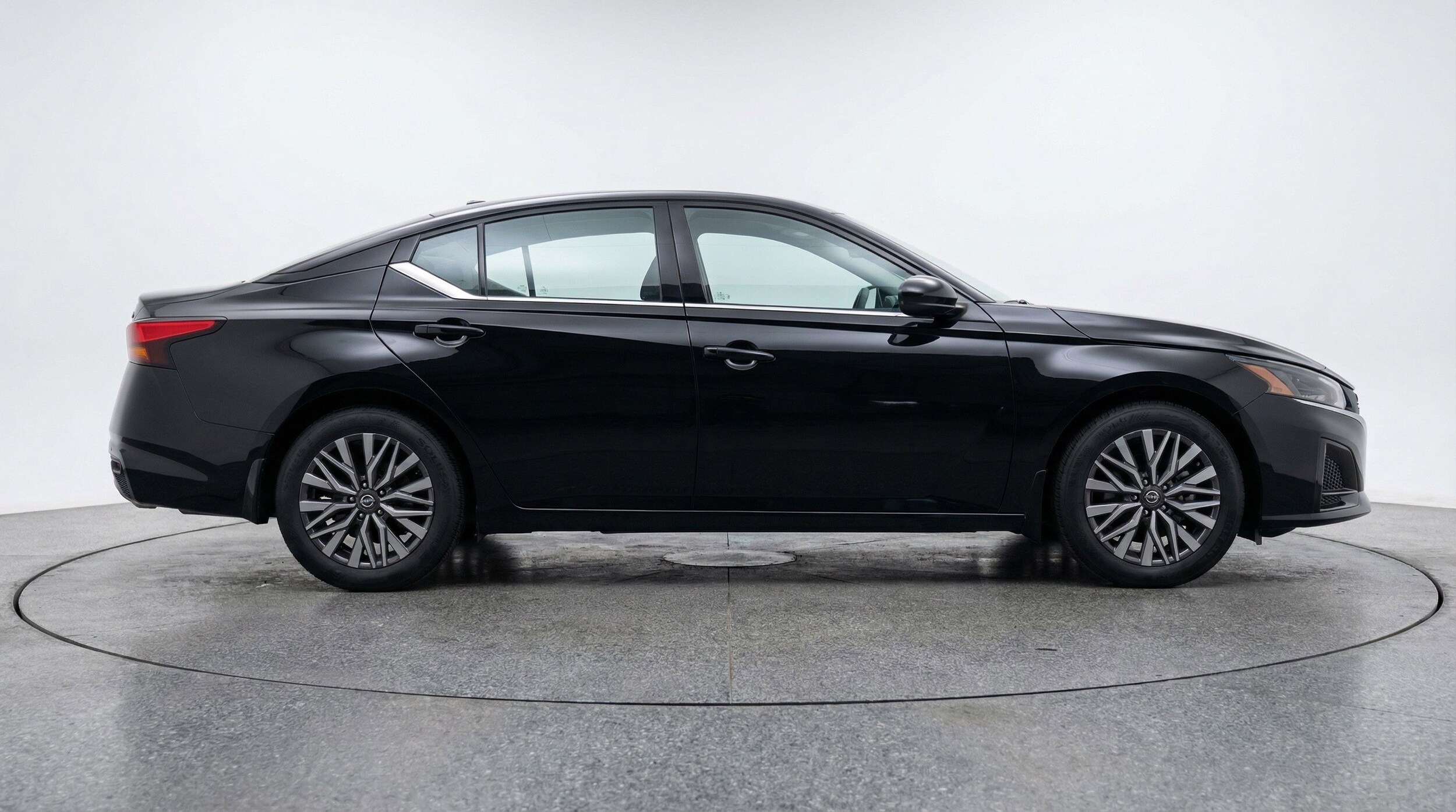 Thumbnail: 2025 Nissan Altima - 11