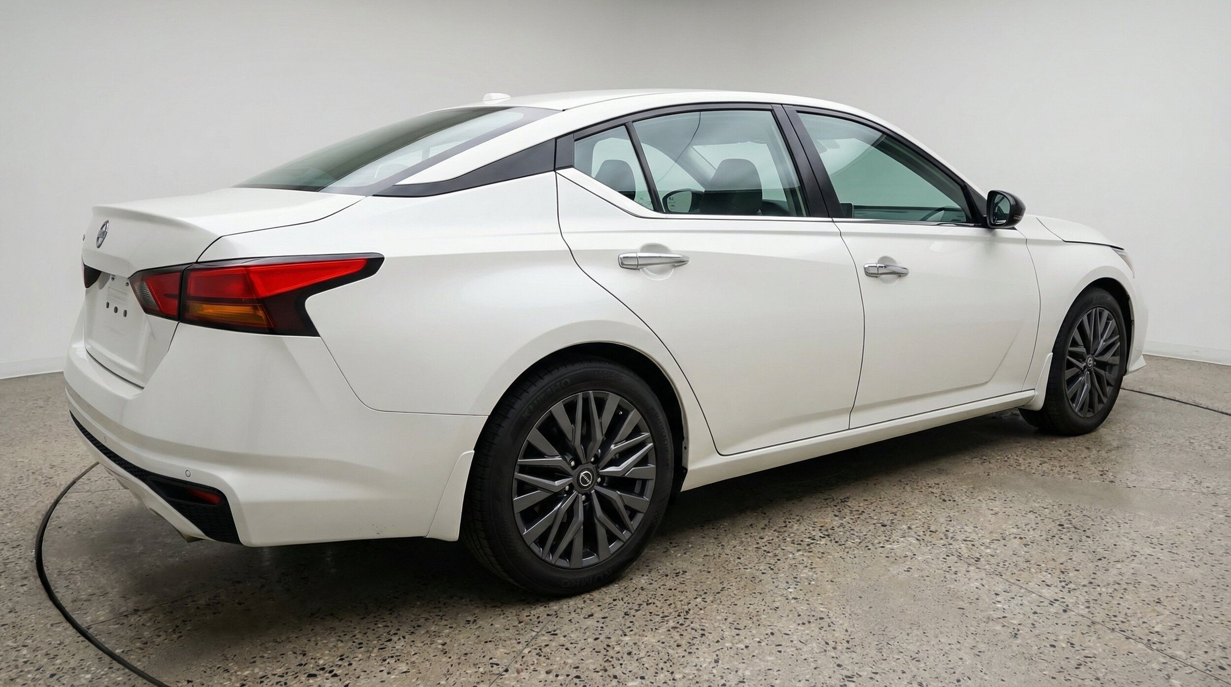 Thumbnail: 2025 Nissan Altima - 9