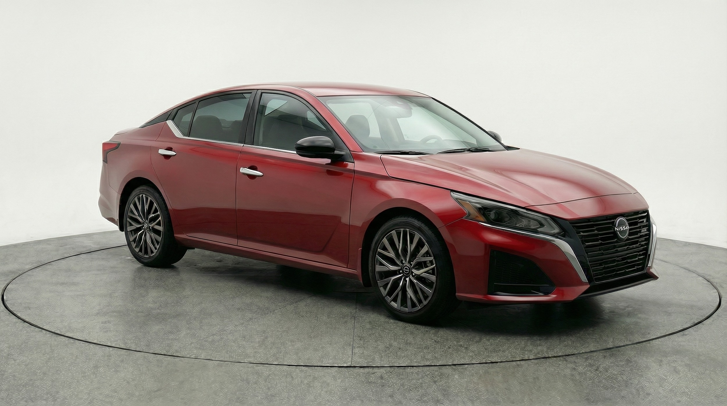 Thumbnail: 2025 Nissan Altima - 1