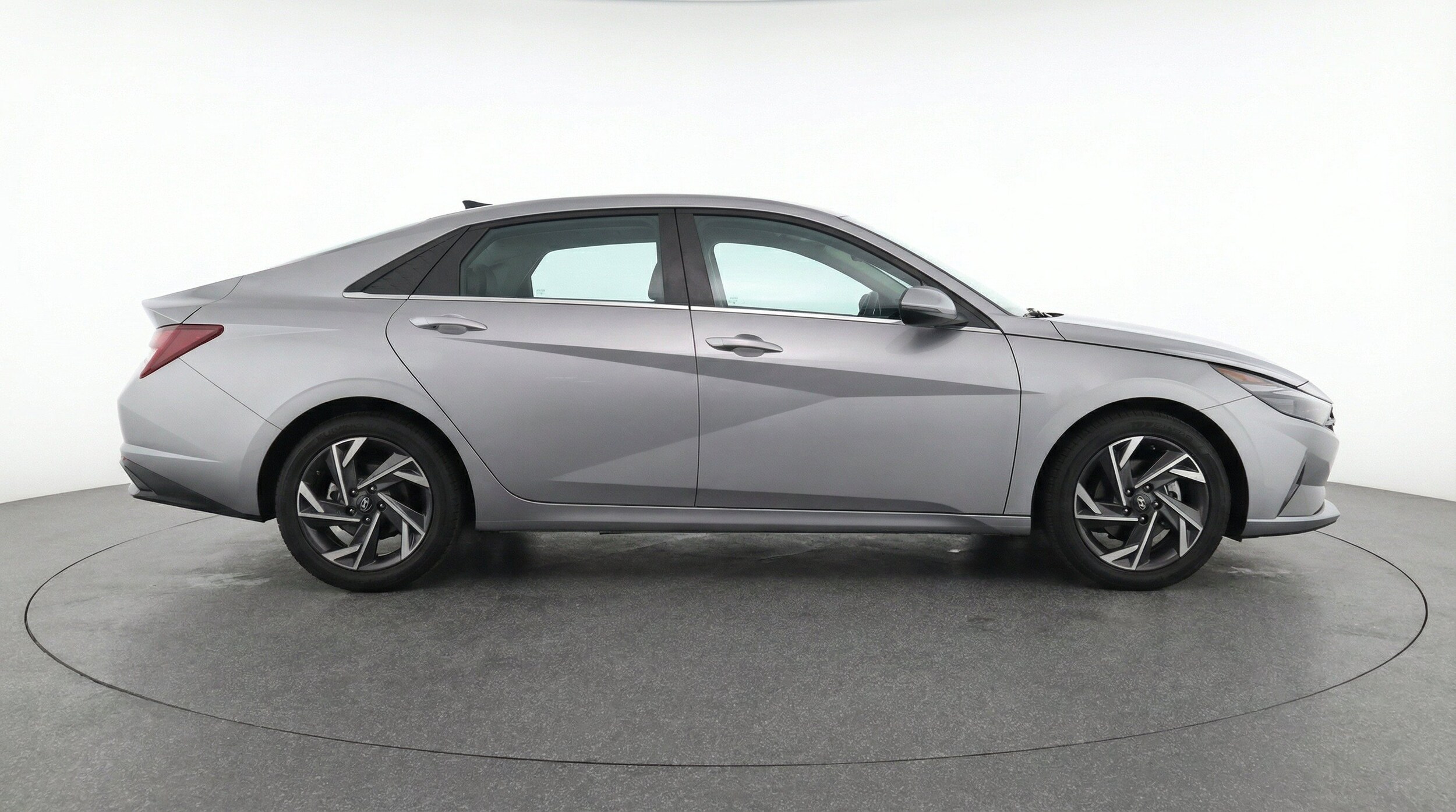 Thumbnail: 2025 Hyundai Elantra - 10