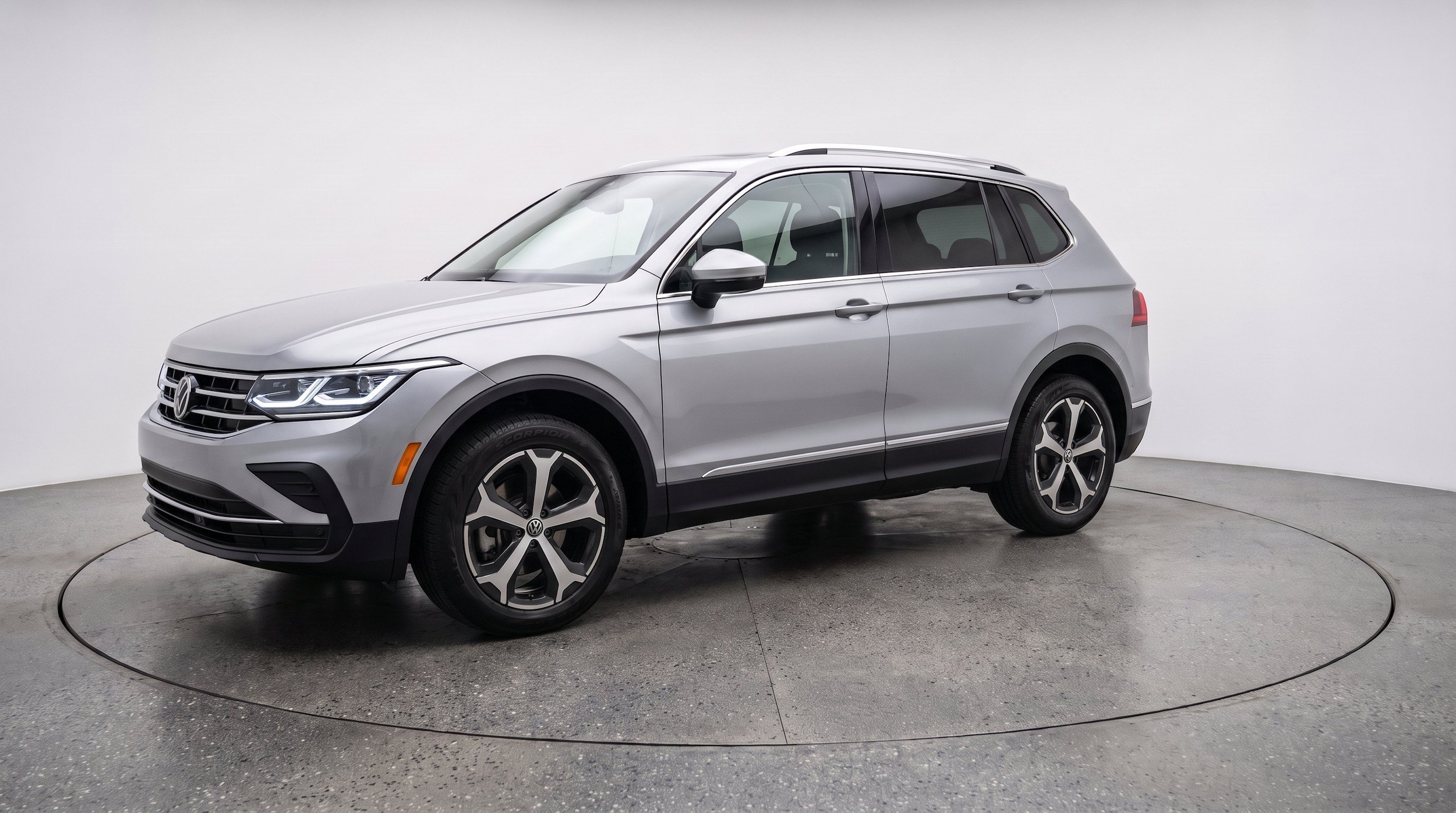 Thumbnail: 2026 Volkswagen Tiguan - 3