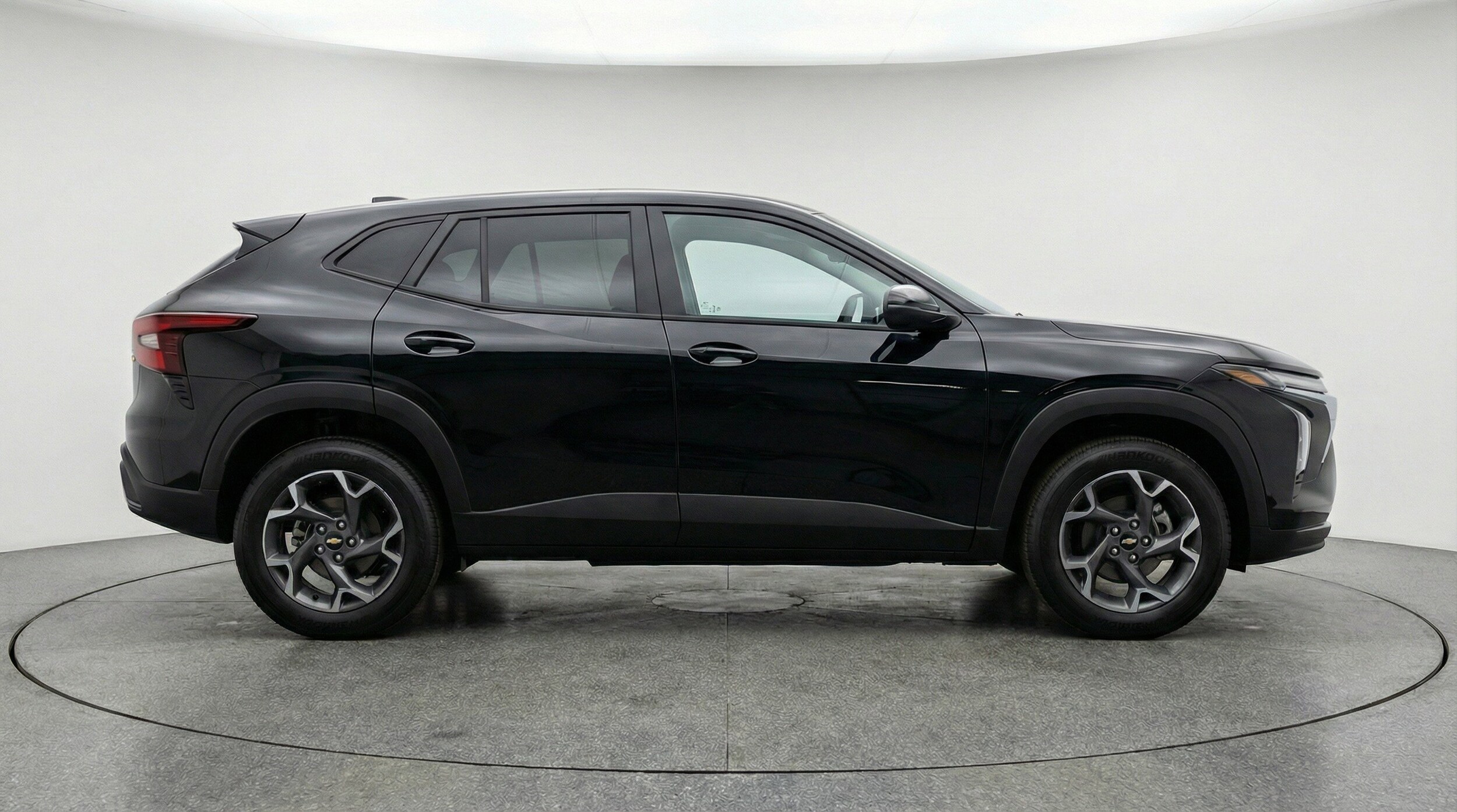 Thumbnail: 2025 Chevrolet Trax - 11