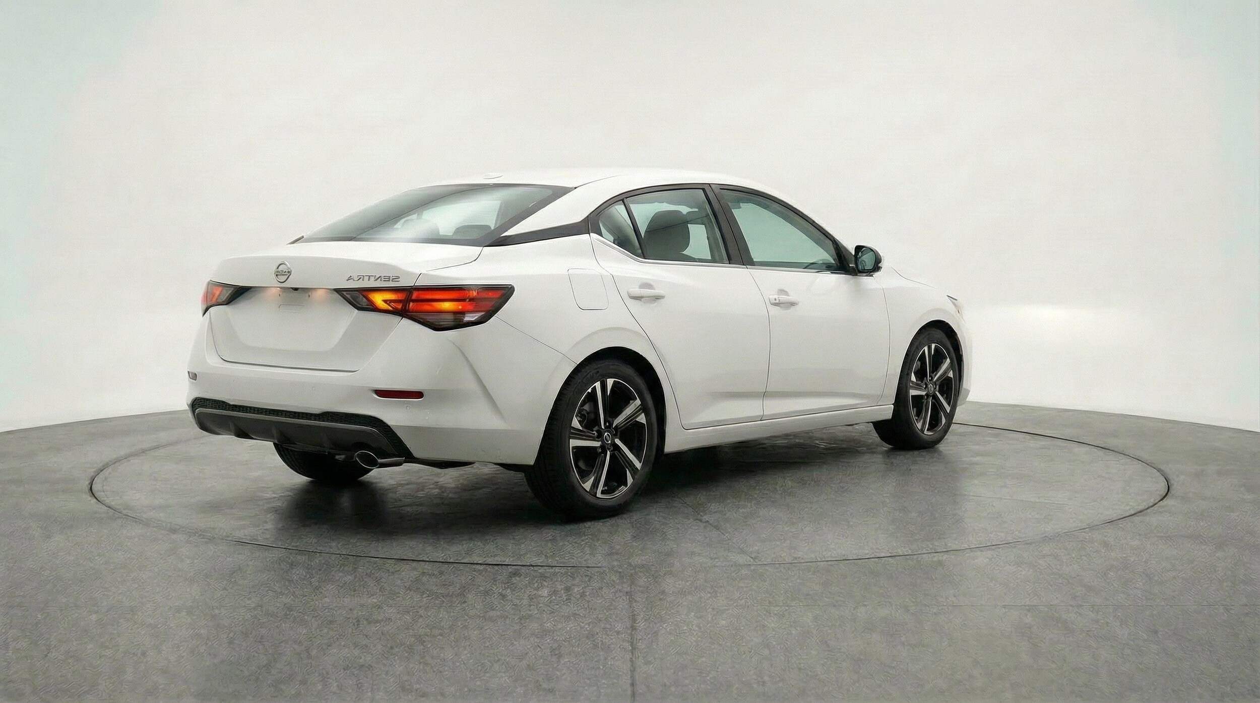Thumbnail: 2025 Nissan Sentra - 9
