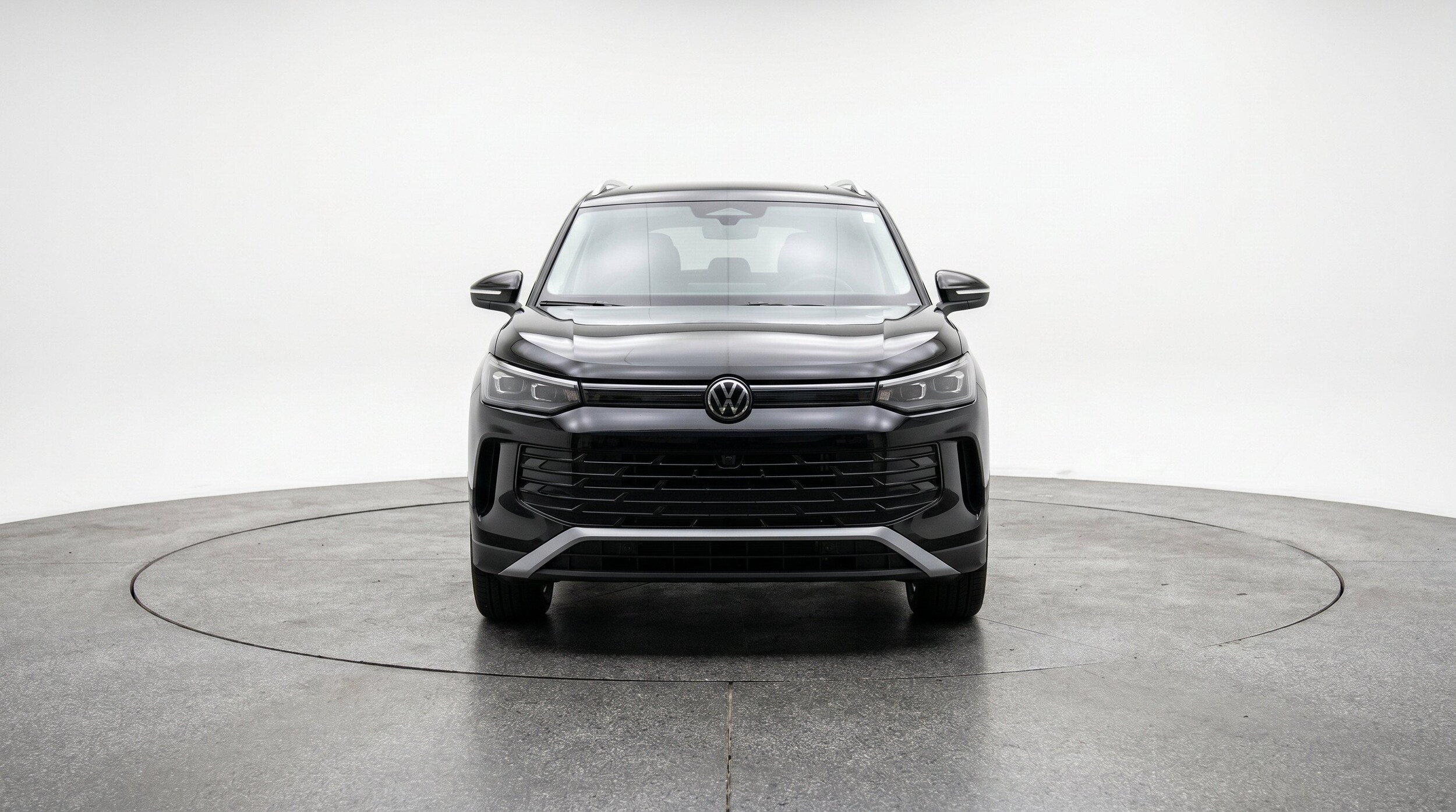 Thumbnail: 2026 Volkswagen Tiguan - 2