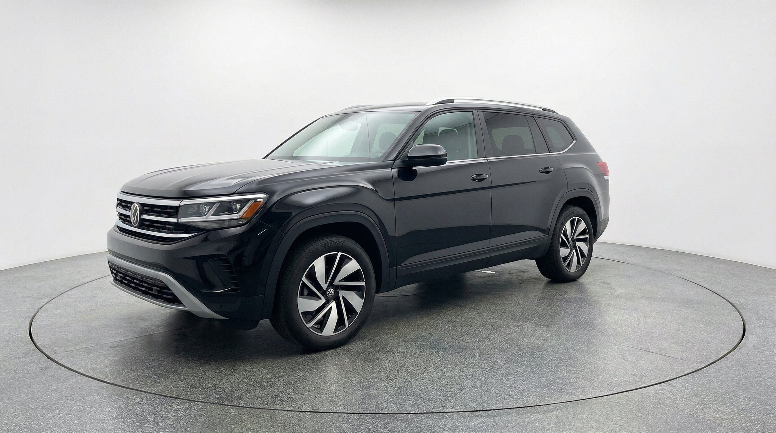Thumbnail: 2026 Volkswagen Atlas - 3