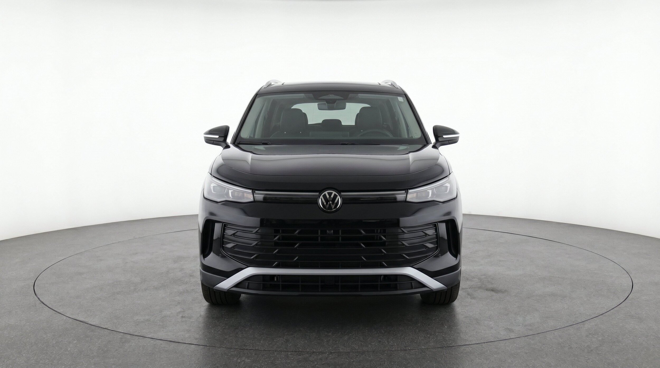 Thumbnail: 2026 Volkswagen Tiguan - 2