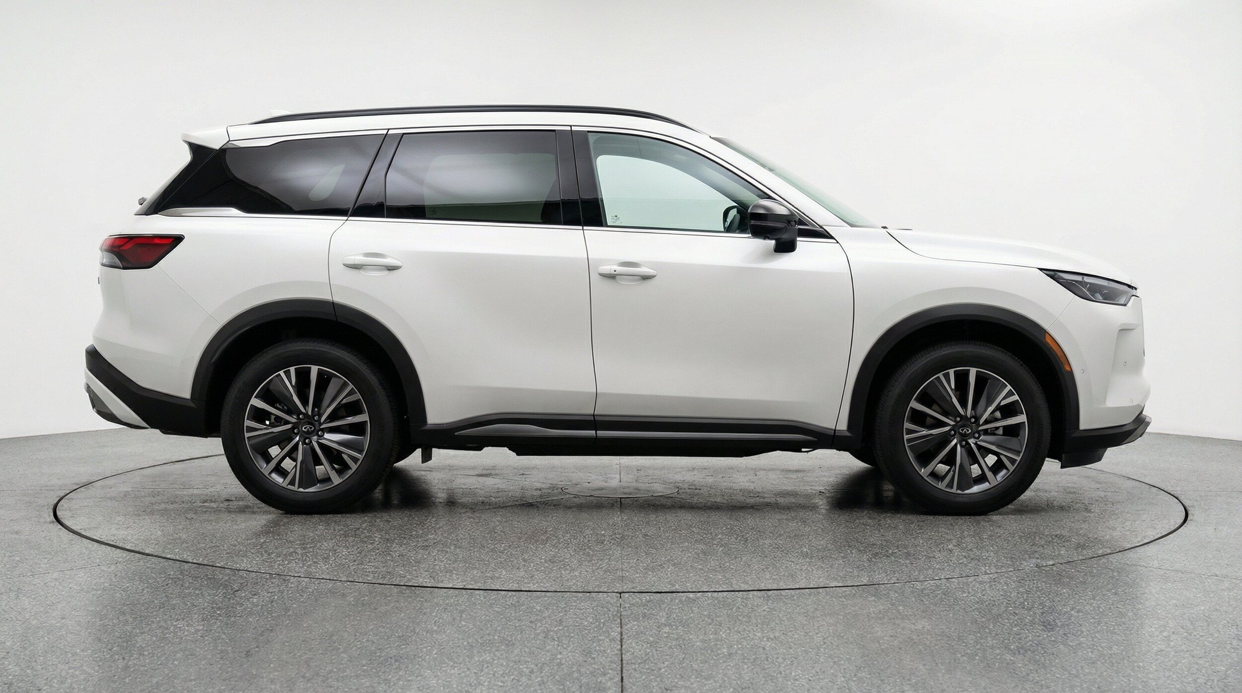 Thumbnail: 2026 INFINITI QX60 - 10