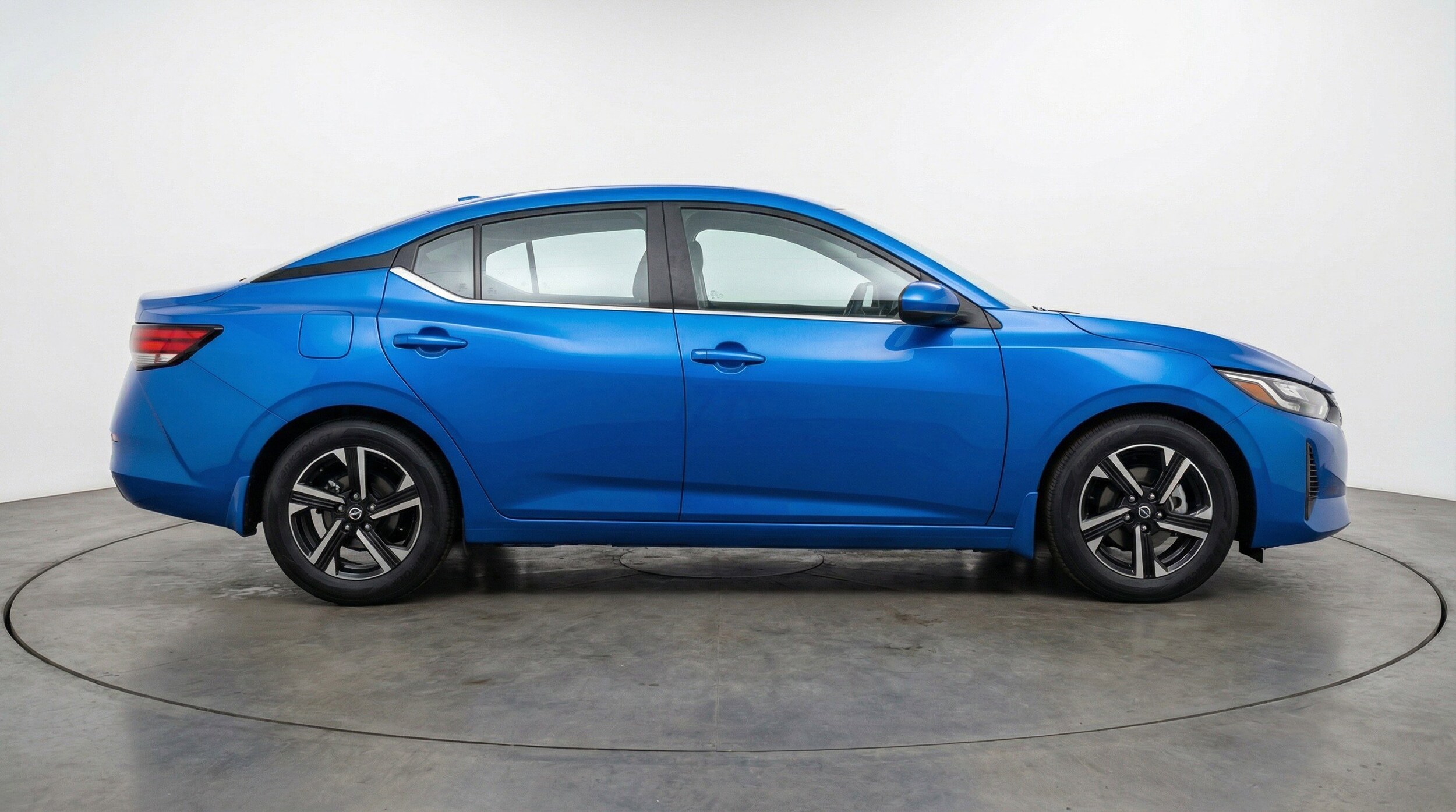 Thumbnail: 2025 Nissan Sentra - 11