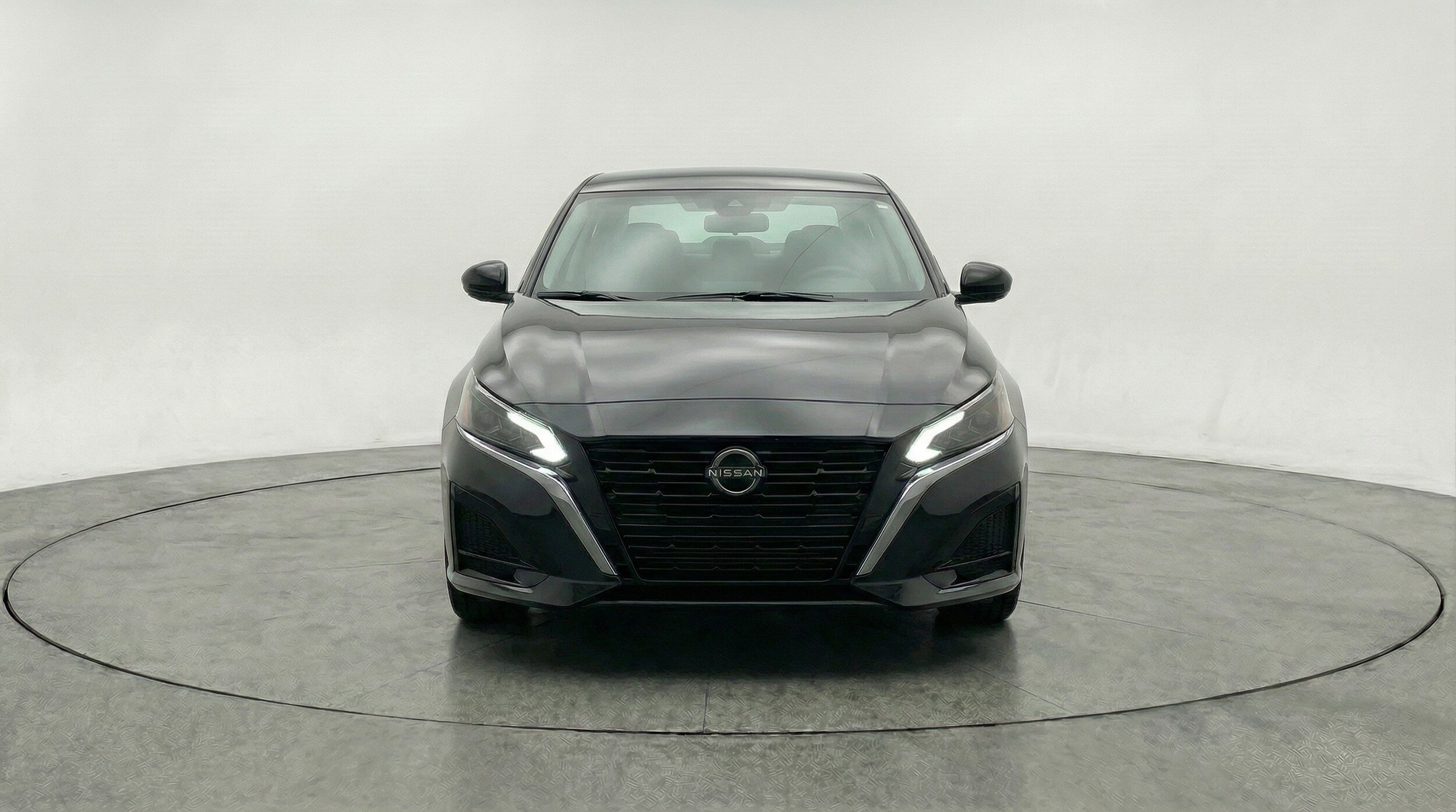 Thumbnail: 2025 Nissan Altima - 2