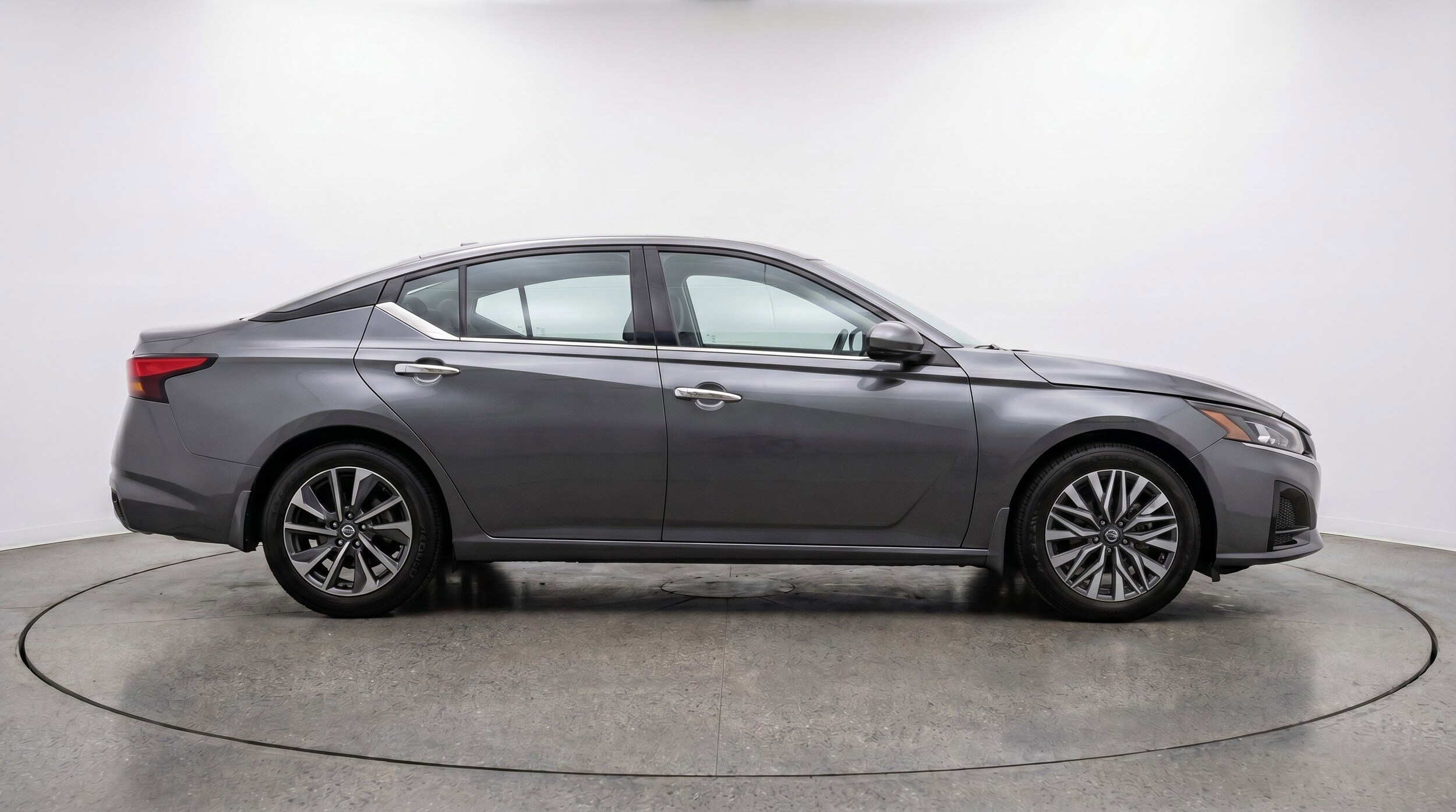 Thumbnail: 2025 Nissan Altima - 11