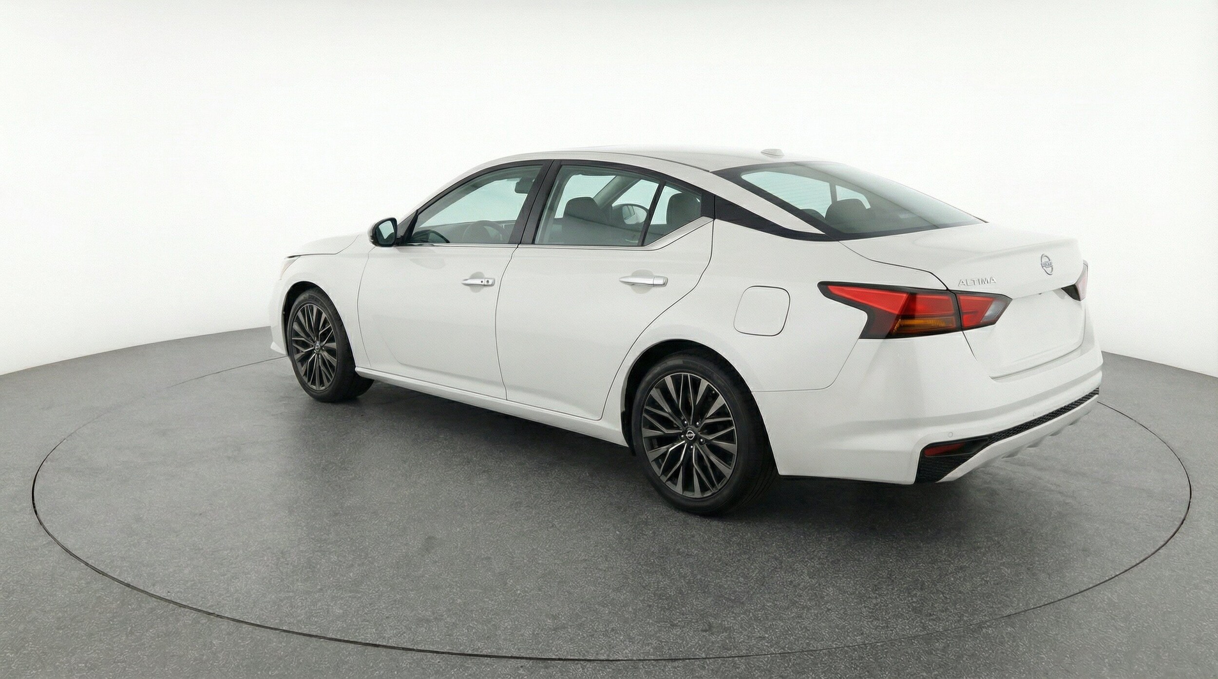 Thumbnail: 2025 Nissan Altima - 6