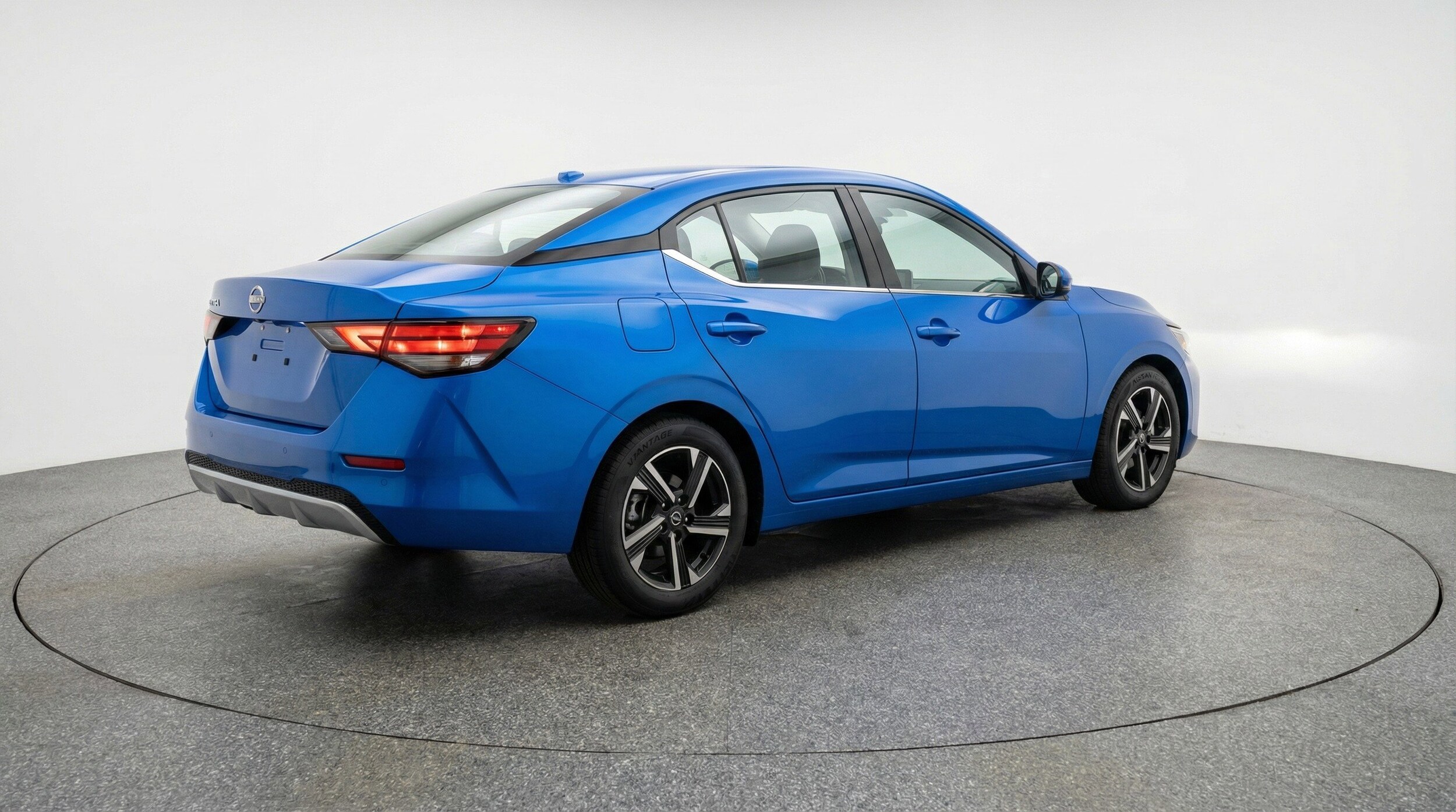 Thumbnail: 2025 Nissan Sentra - 9