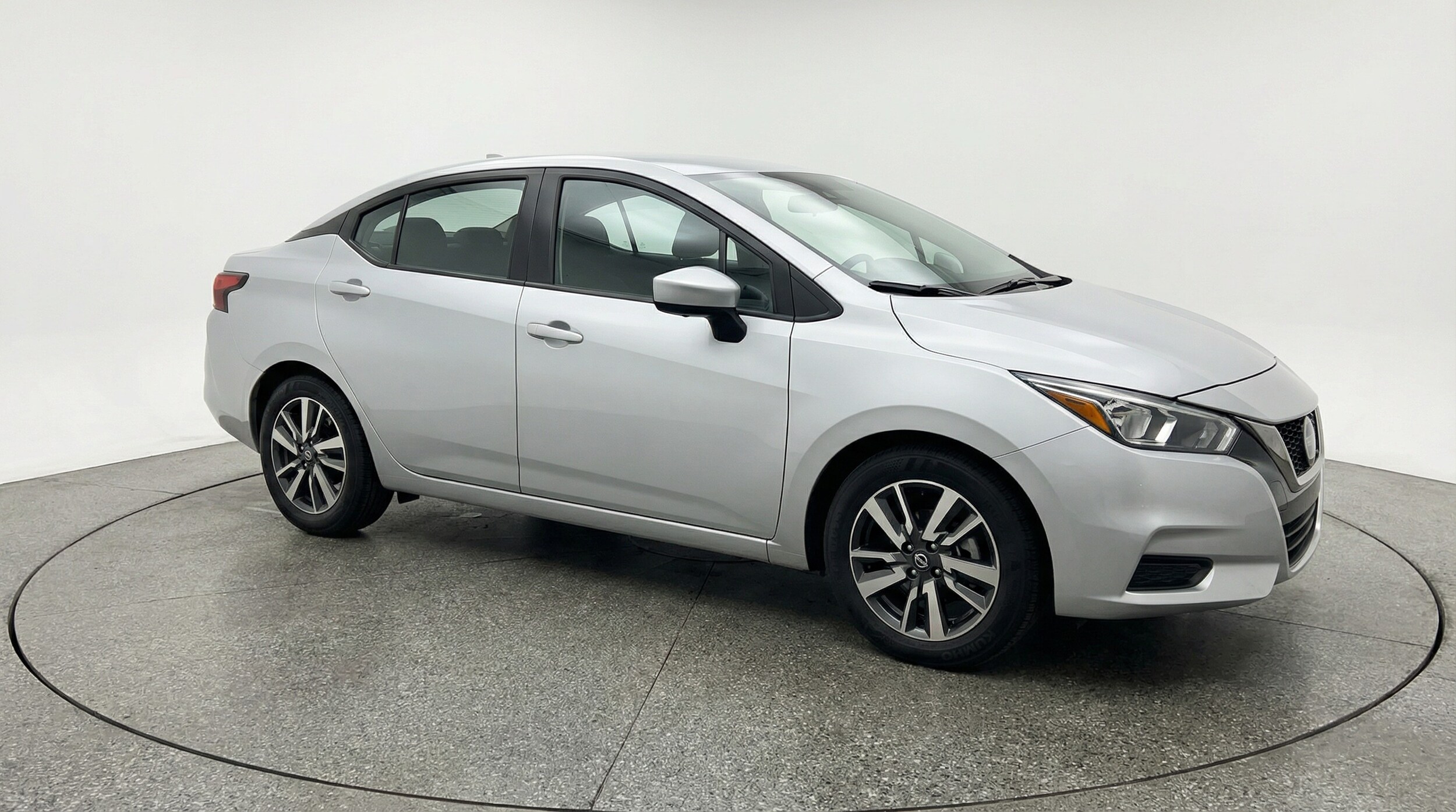 2025 Nissan Versa Sedan SV