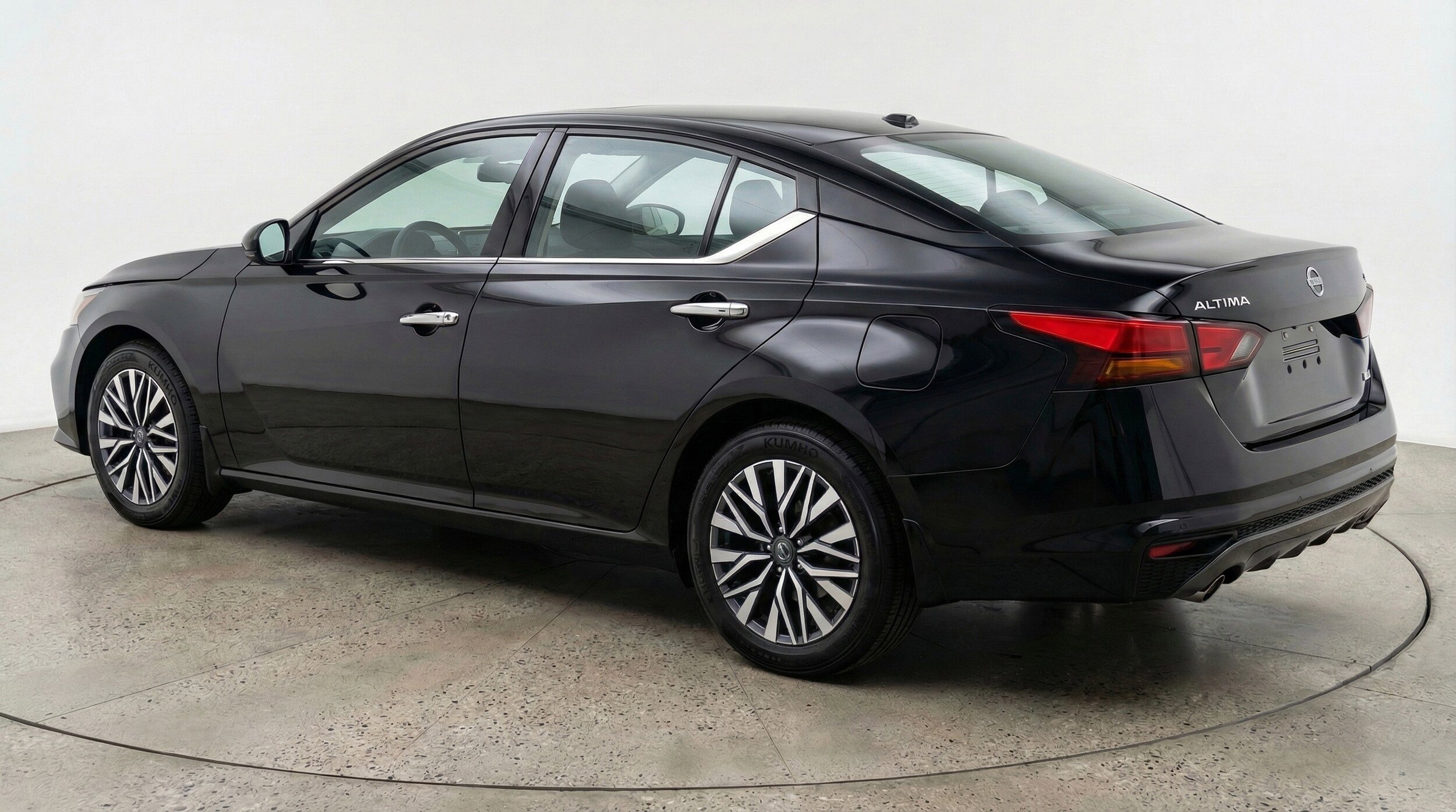 Thumbnail: 2025 Nissan Altima - 6