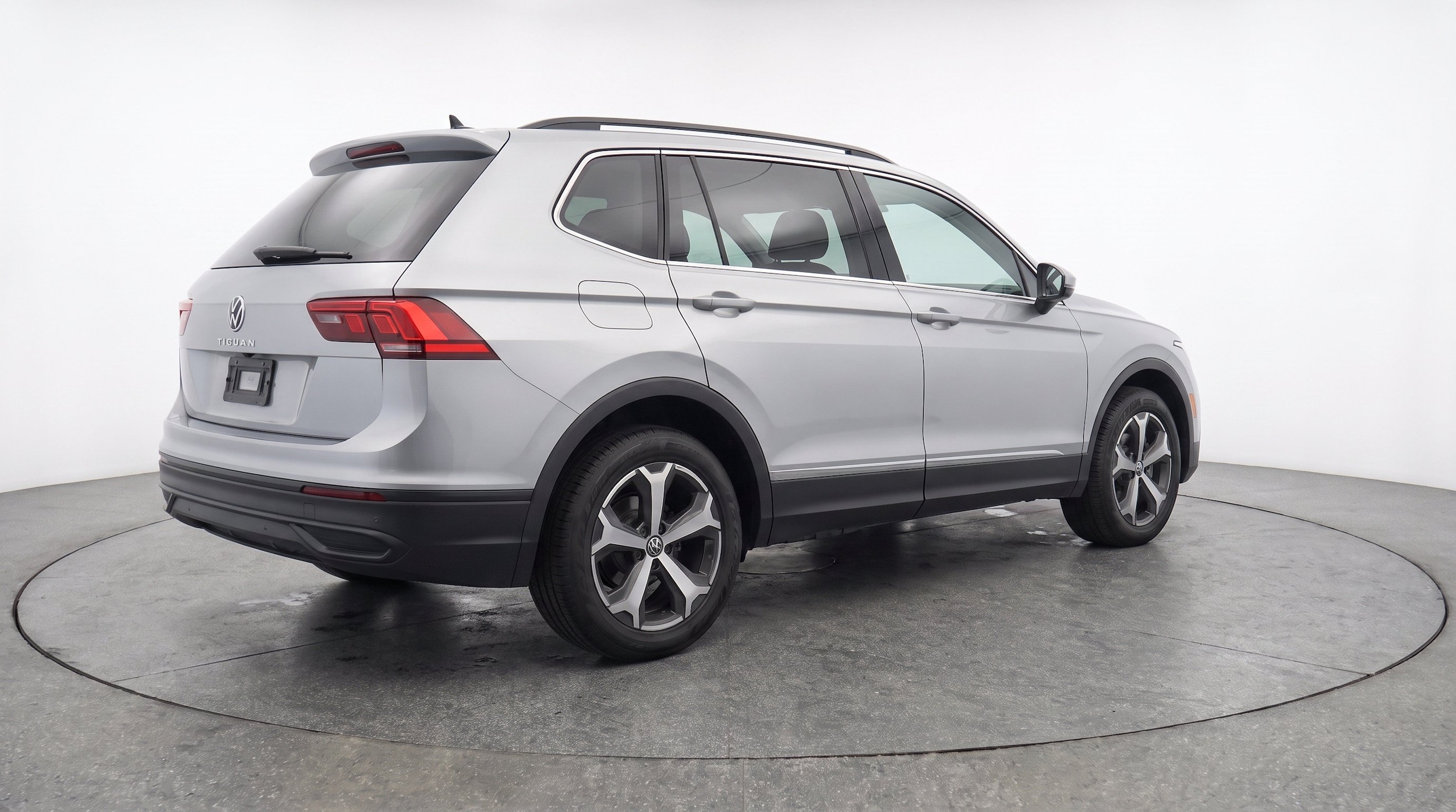 Thumbnail: 2026 Volkswagen Tiguan - 9