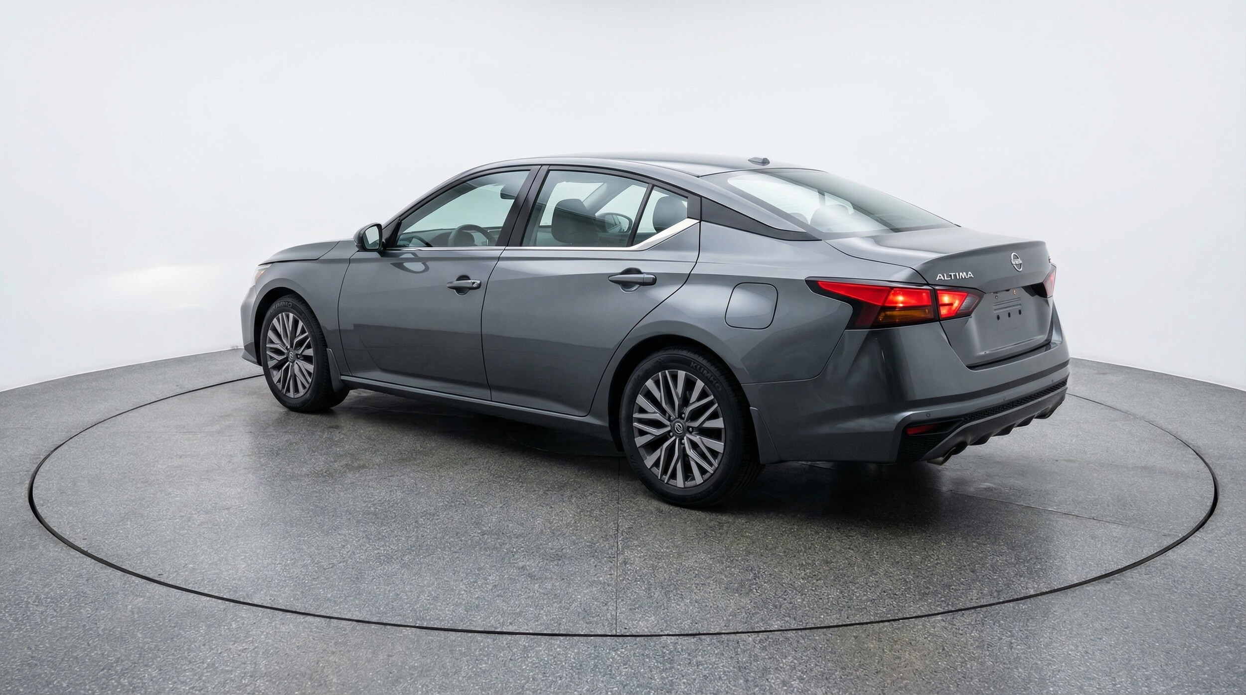 Thumbnail: 2025 Nissan Altima - 5