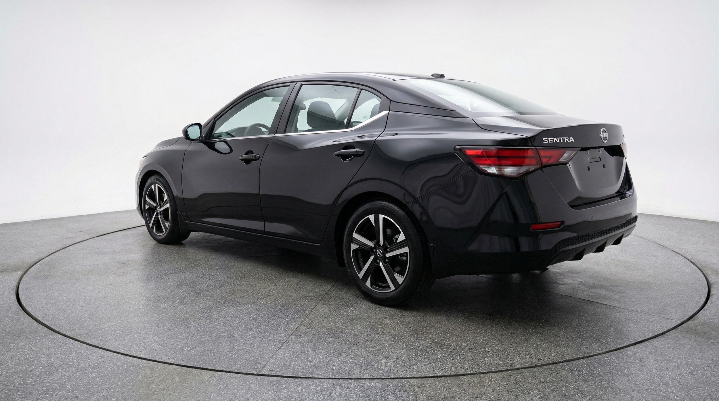 Thumbnail: 2025 Nissan Sentra - 5