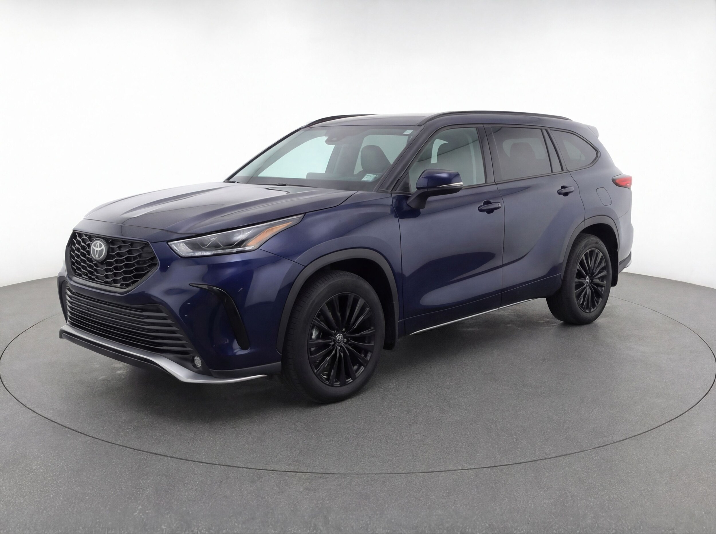 Thumbnail: 2024 Toyota Highlander - 3