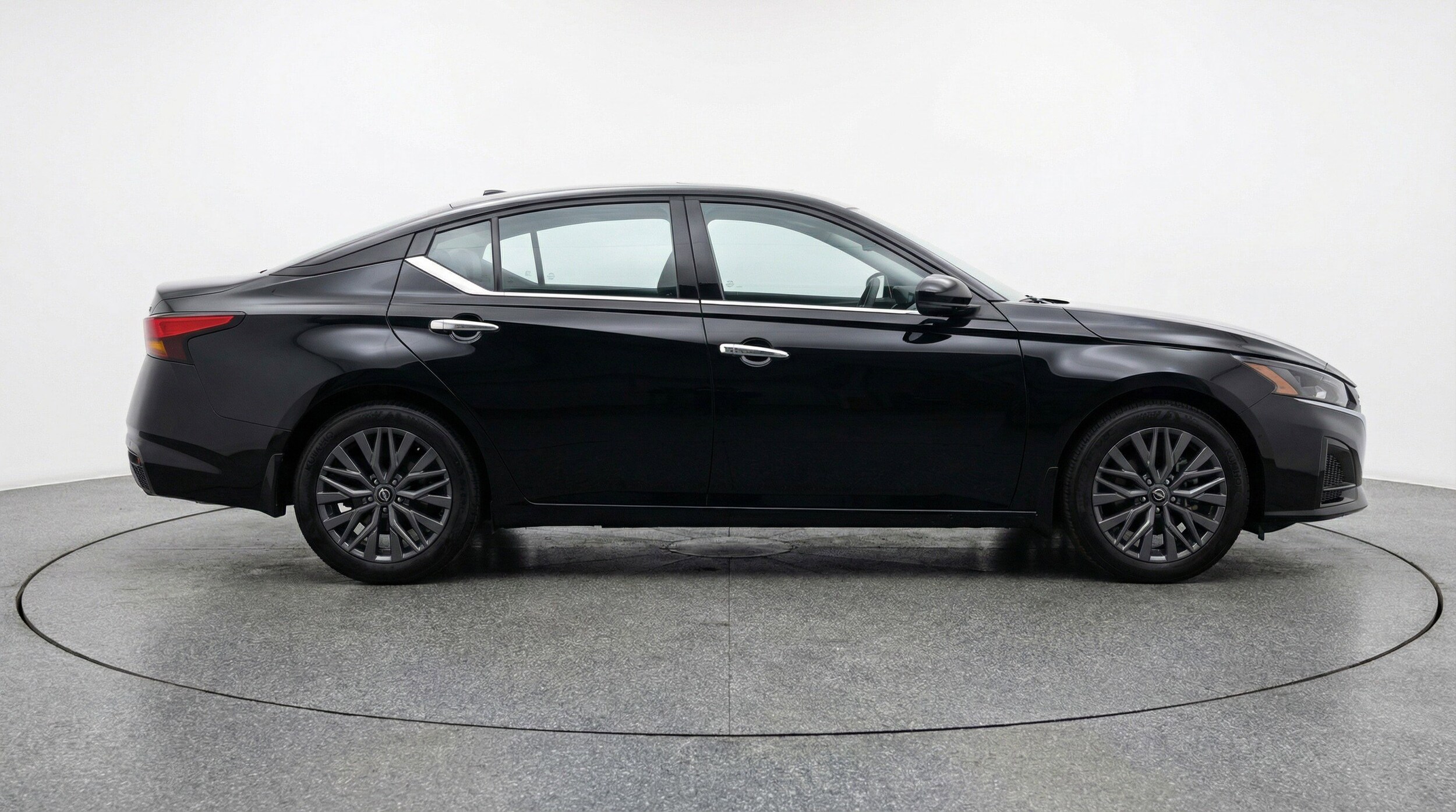 Thumbnail: 2025 Nissan Altima - 11