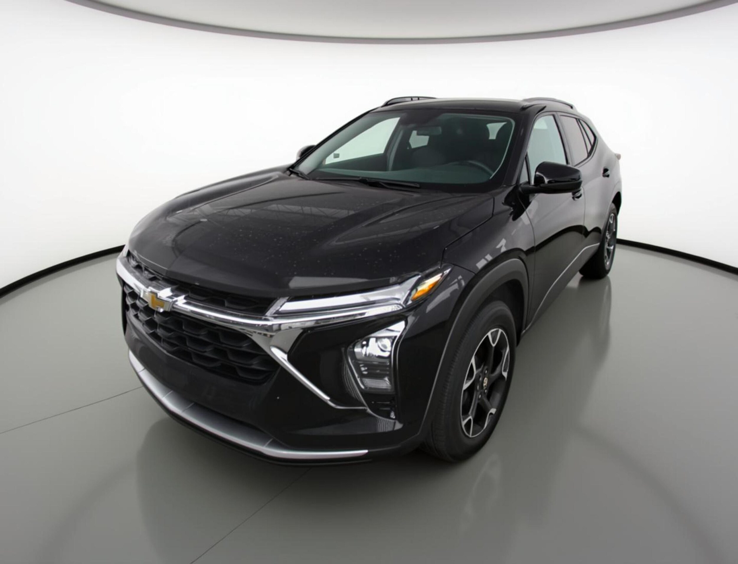 Thumbnail: 2025 Chevrolet Trax - 3