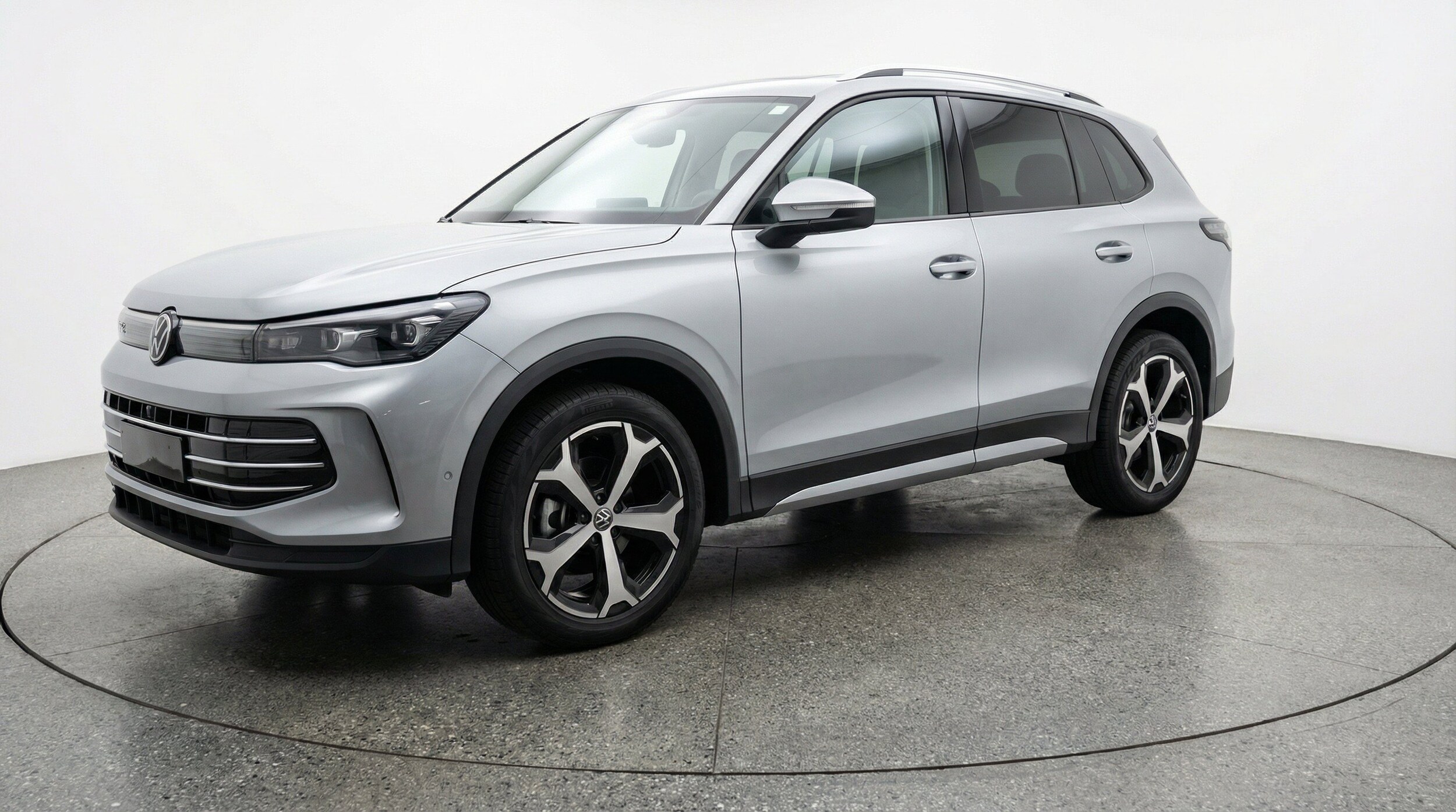 Thumbnail: 2026 Volkswagen Tiguan - 3