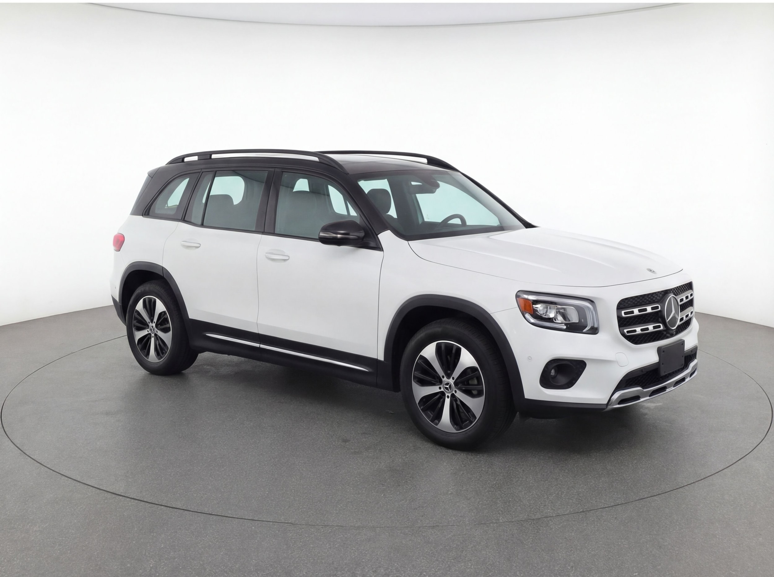 Thumbnail: 2025 Mercedes-Benz GLB - 1