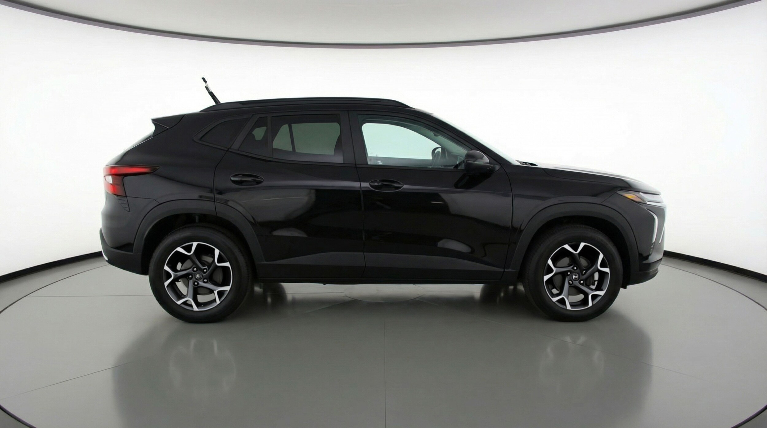 Thumbnail: 2025 Chevrolet Trax - 8