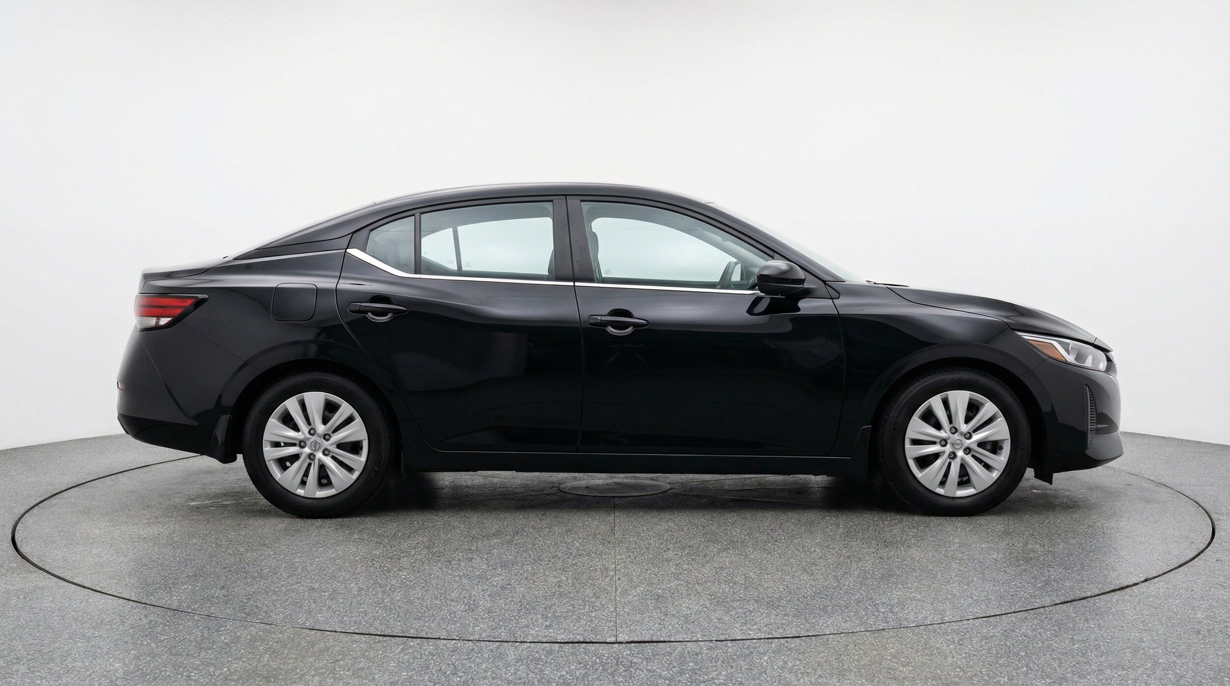 Thumbnail: 2025 Nissan Sentra - 10