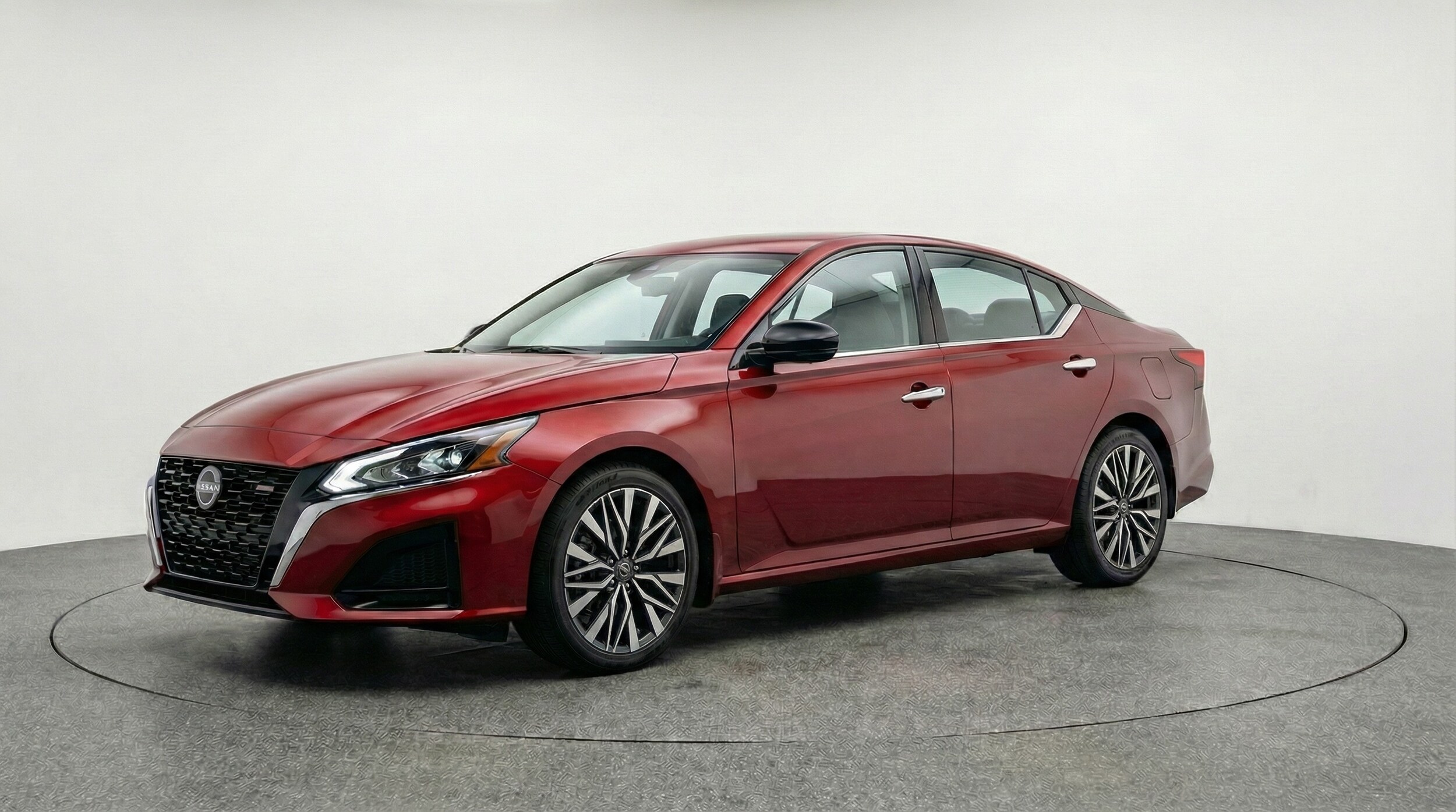 Thumbnail: 2025 Nissan Altima - 3