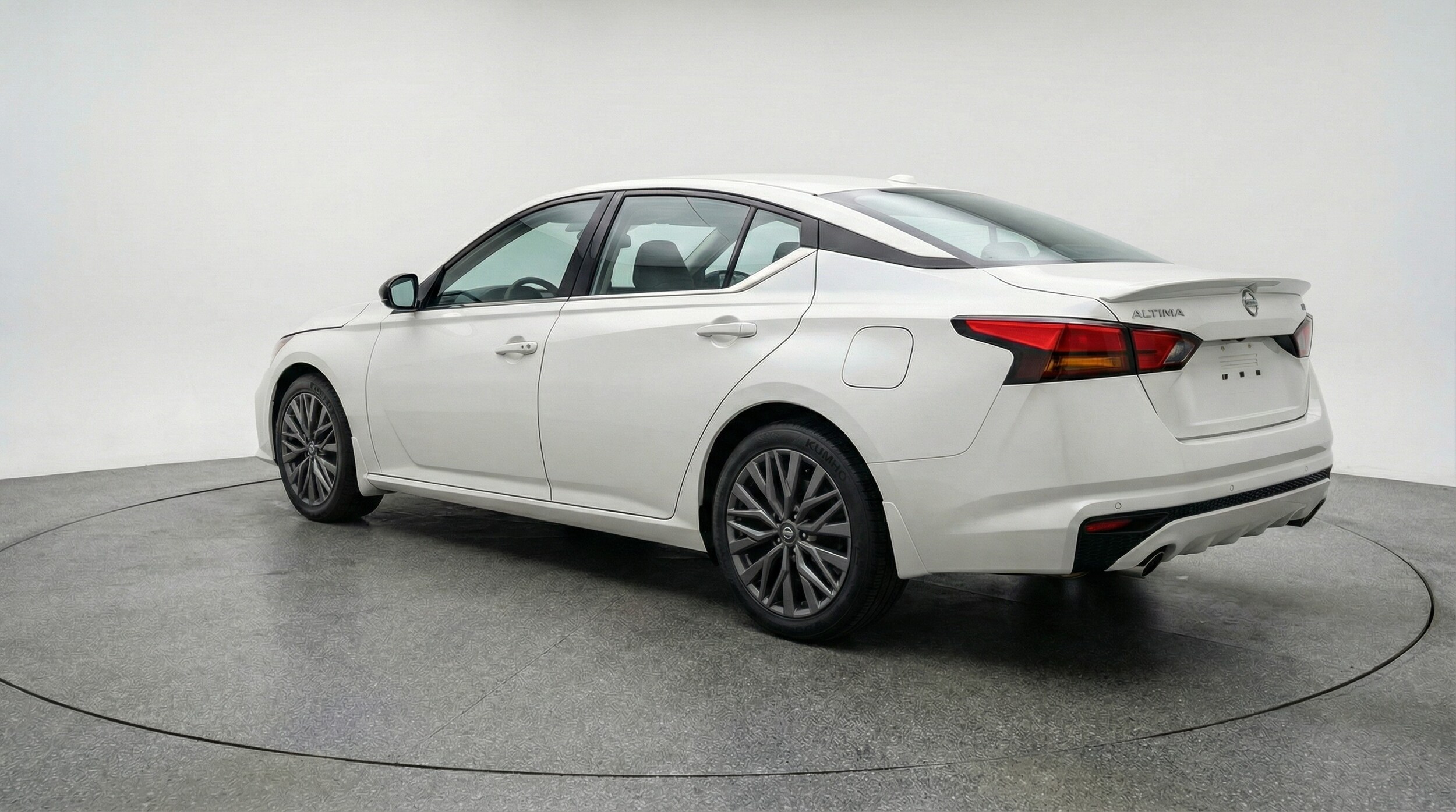 Thumbnail: 2025 Nissan Altima - 5