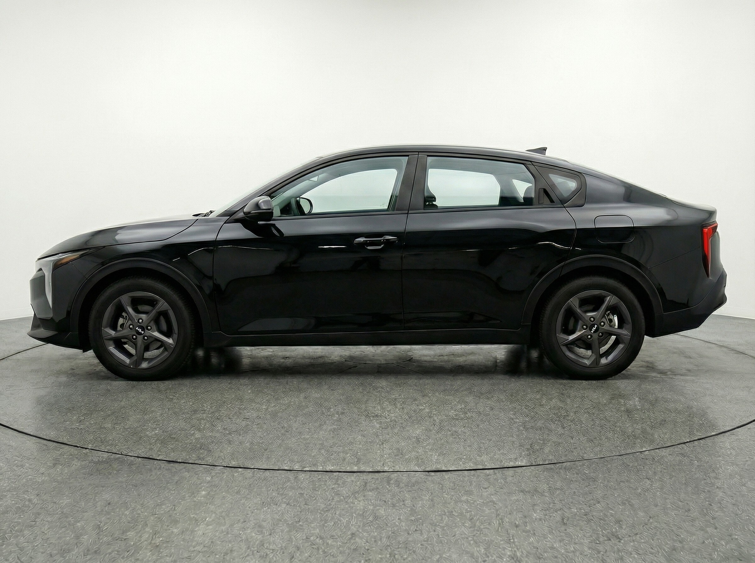 Thumbnail: 2025 Kia K4 - 4