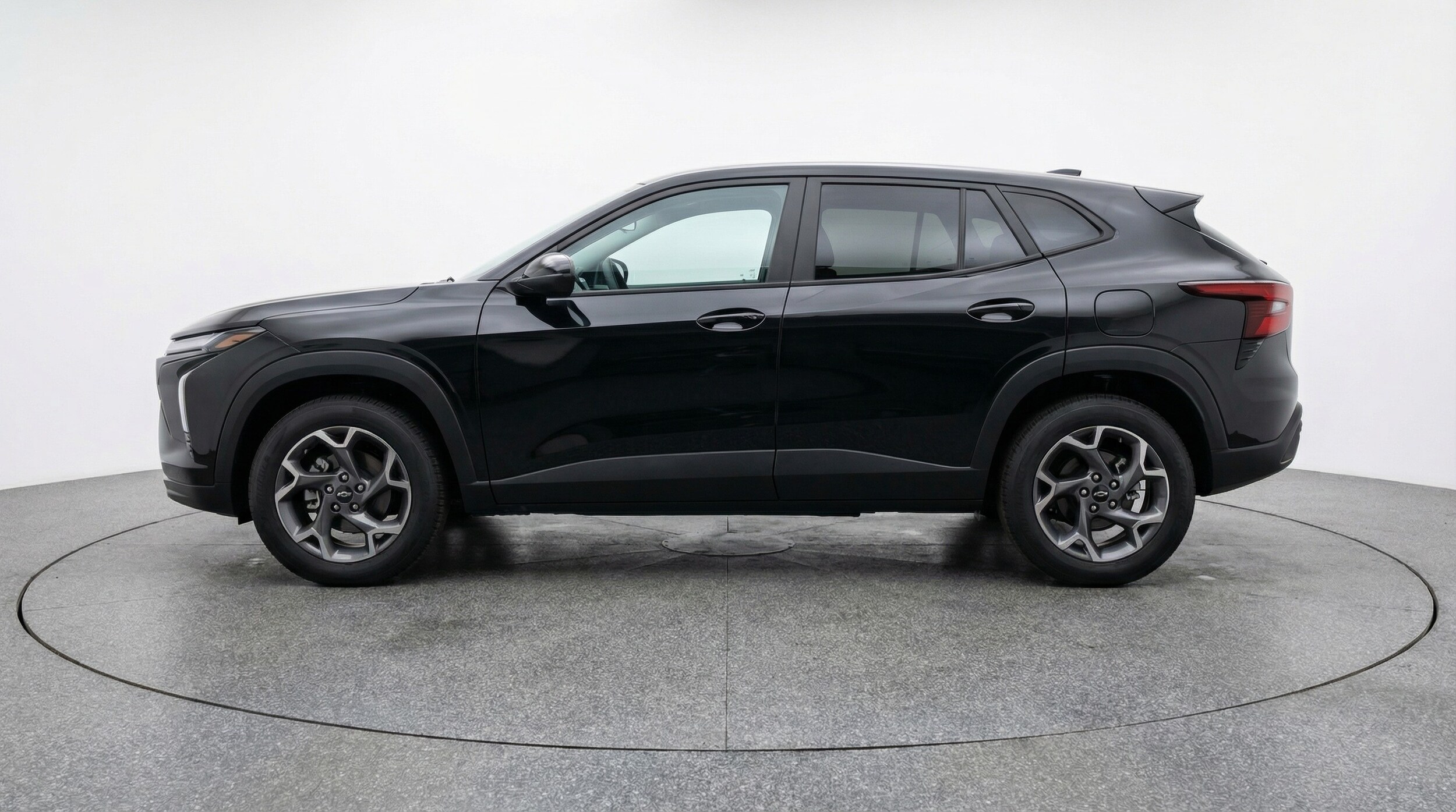 Thumbnail: 2025 Chevrolet Trax - 4