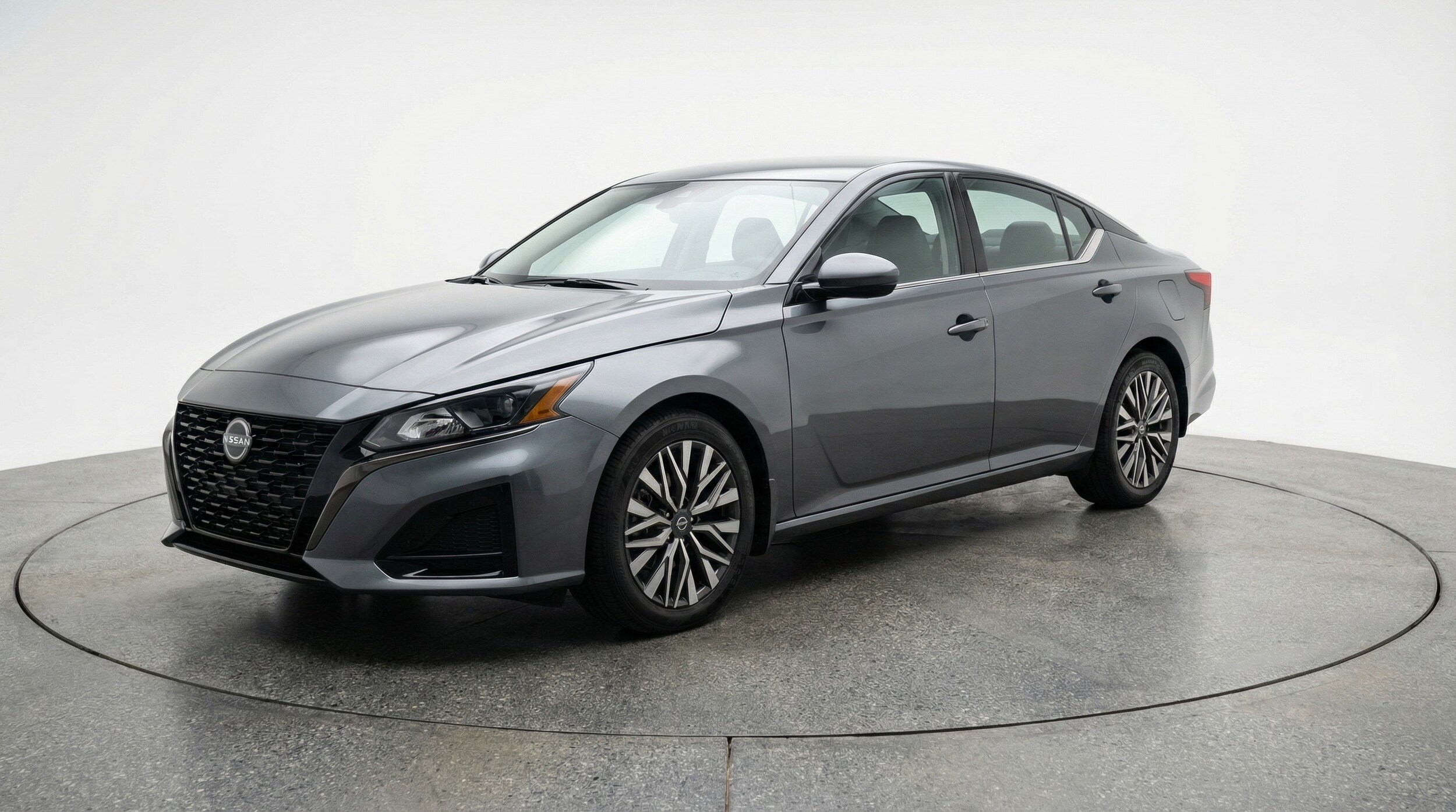 Thumbnail: 2025 Nissan Altima - 3