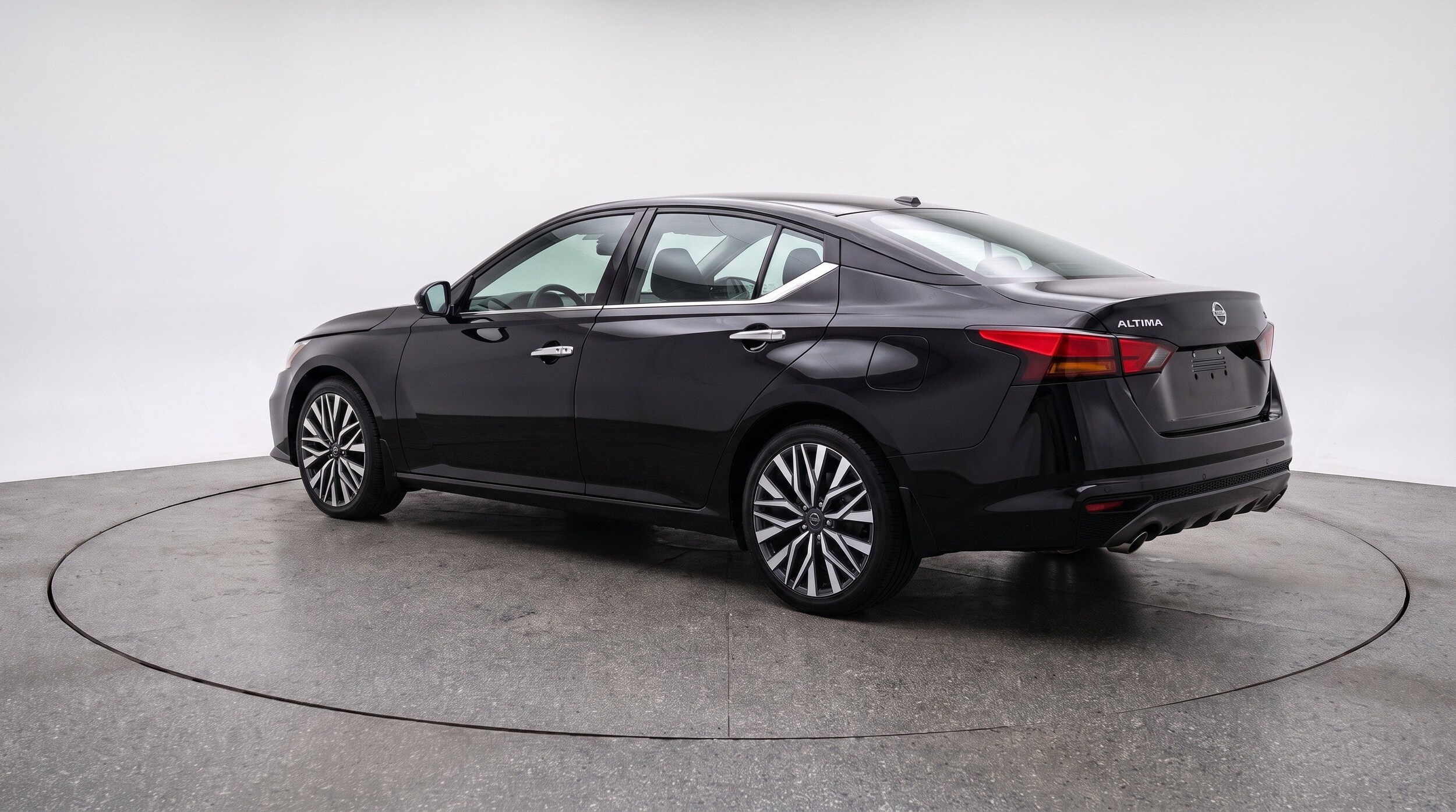 Thumbnail: 2025 Nissan Altima - 6