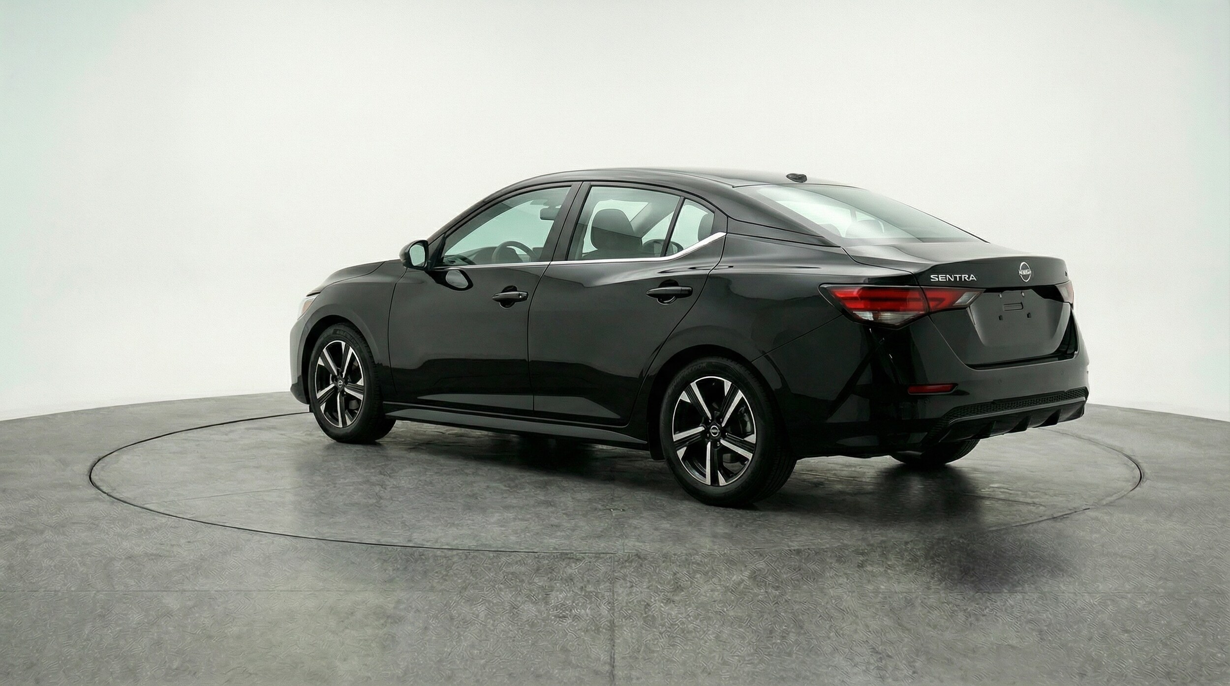 Thumbnail: 2025 Nissan Sentra - 5