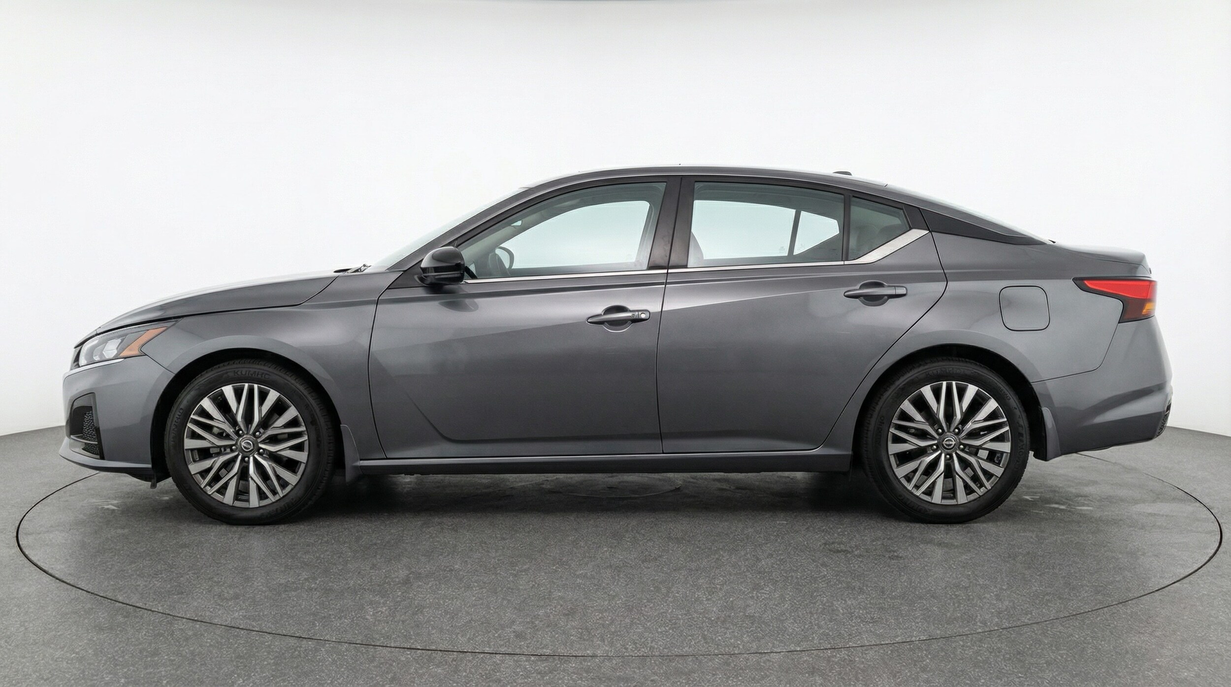 Thumbnail: 2025 Nissan Altima - 4