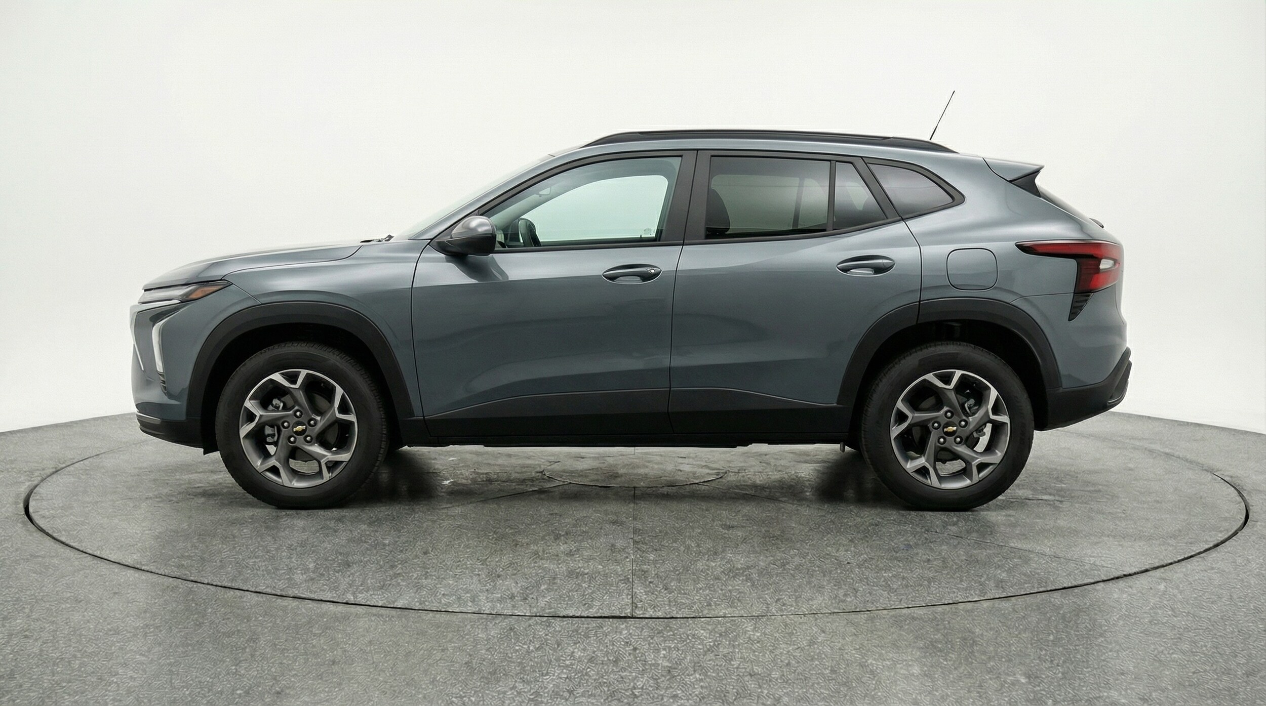 Thumbnail: 2025 Chevrolet Trax - 4