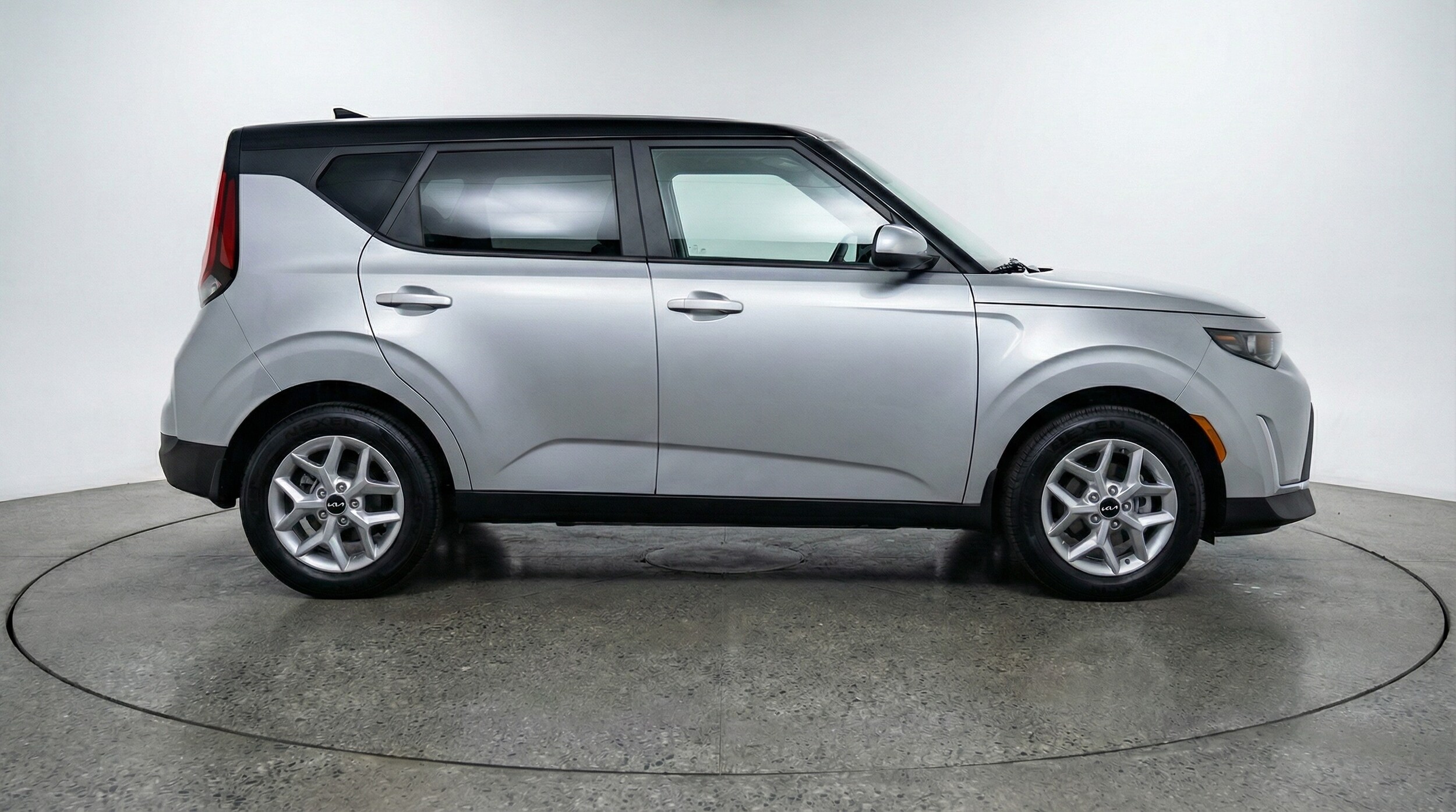 Thumbnail: 2025 Kia Soul - 8