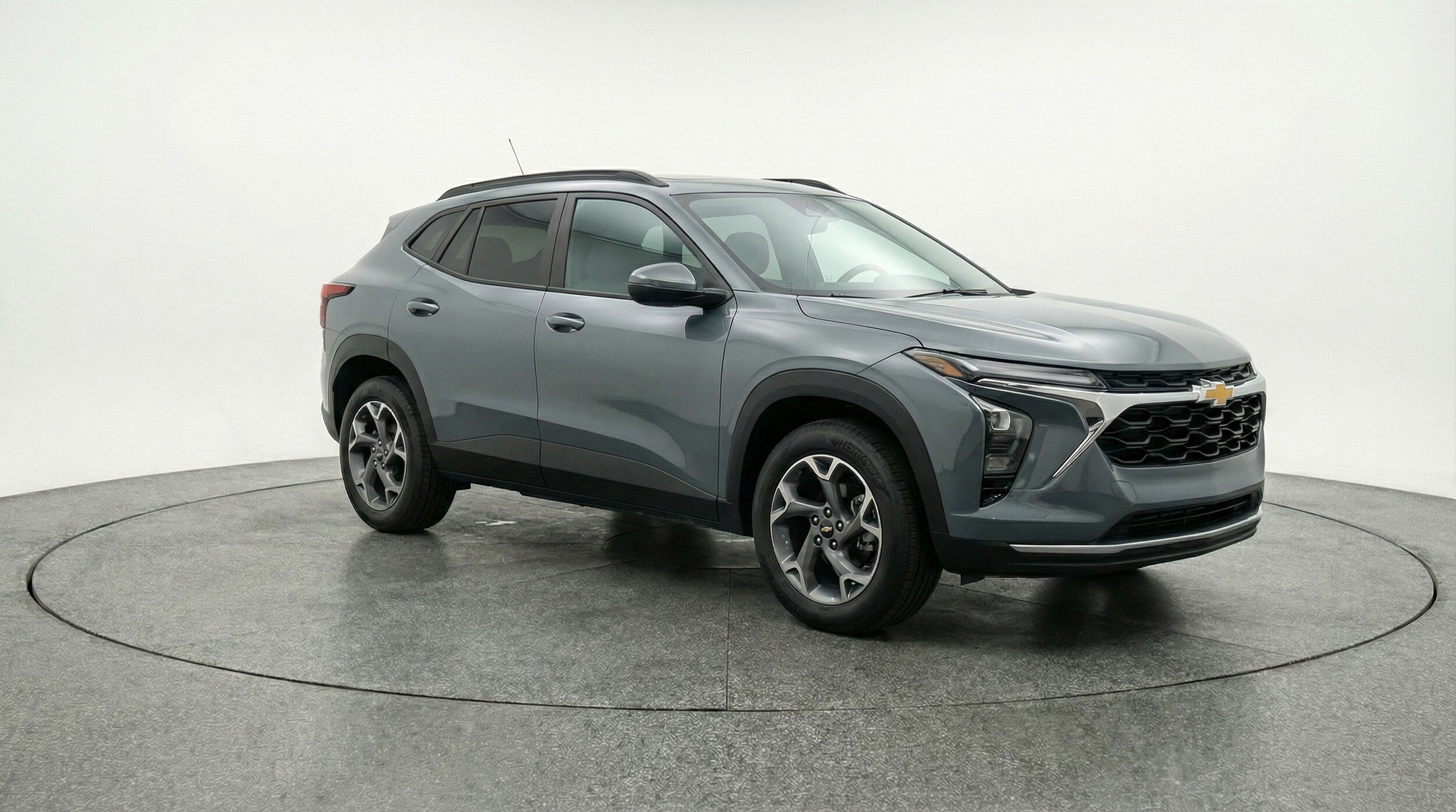 Thumbnail: 2025 Chevrolet Trax - 1