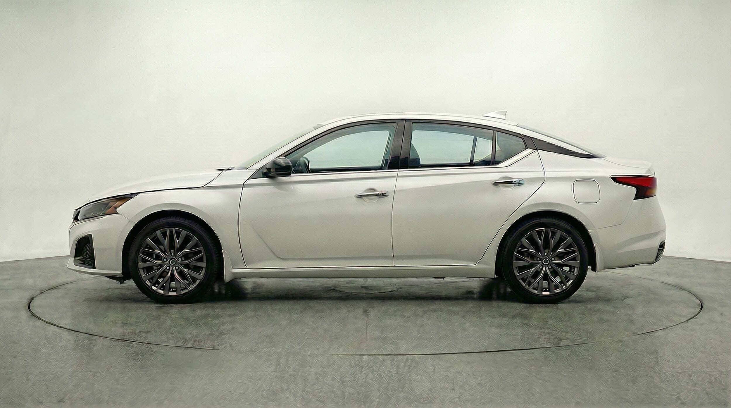 Thumbnail: 2025 Nissan Altima - 4