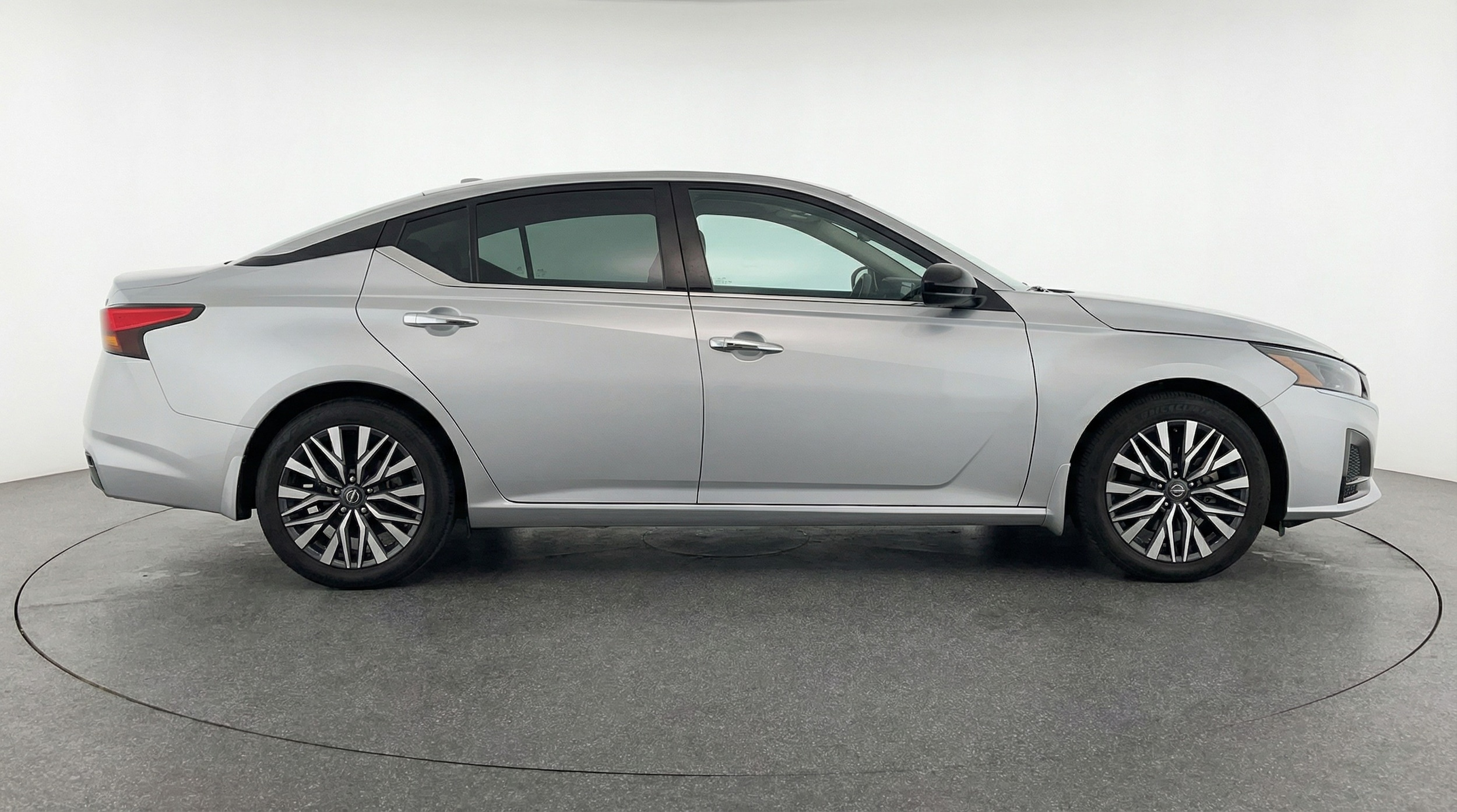 Thumbnail: 2025 Nissan Altima - 8