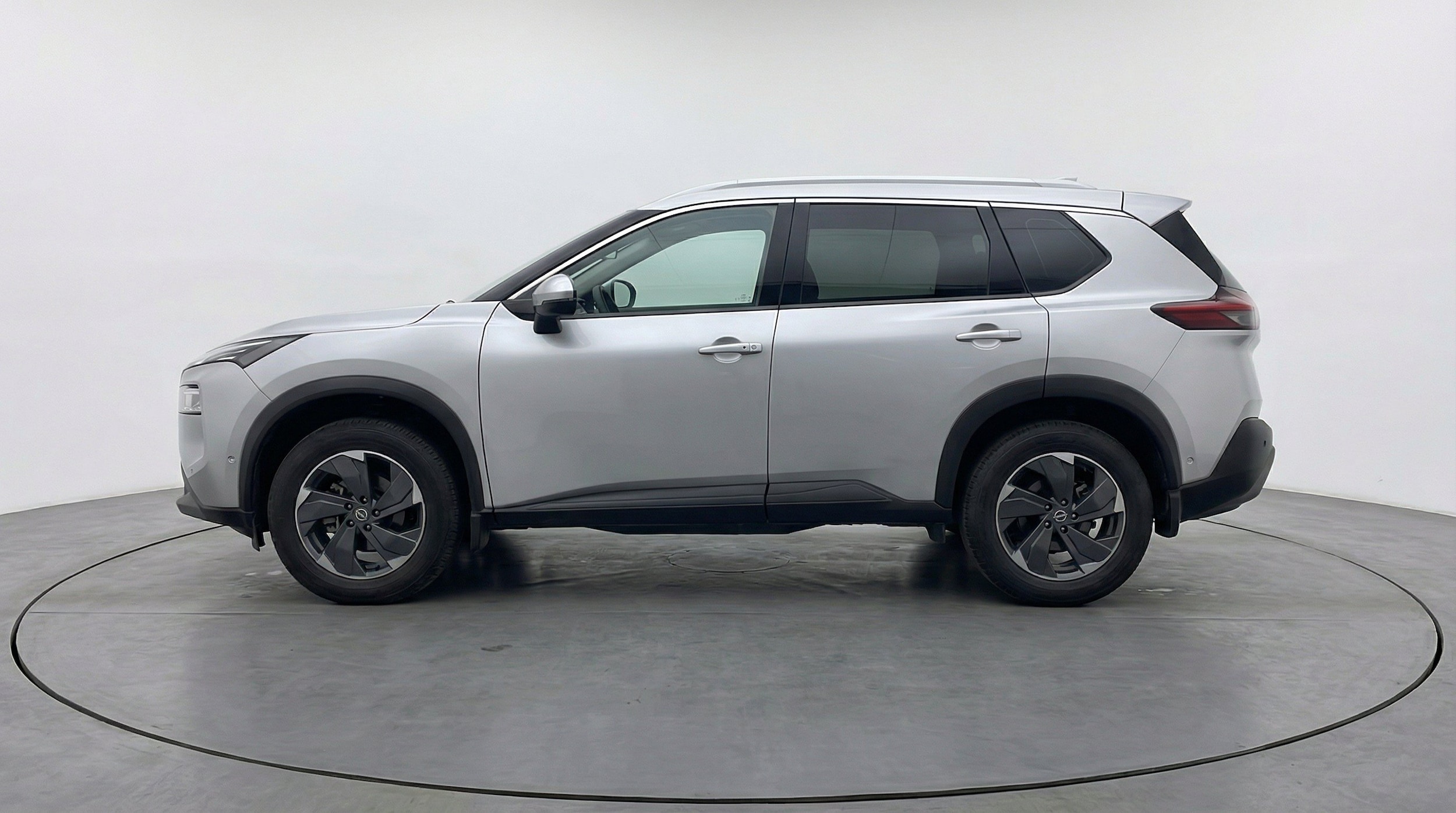 Thumbnail: 2025 Nissan Rogue - 5