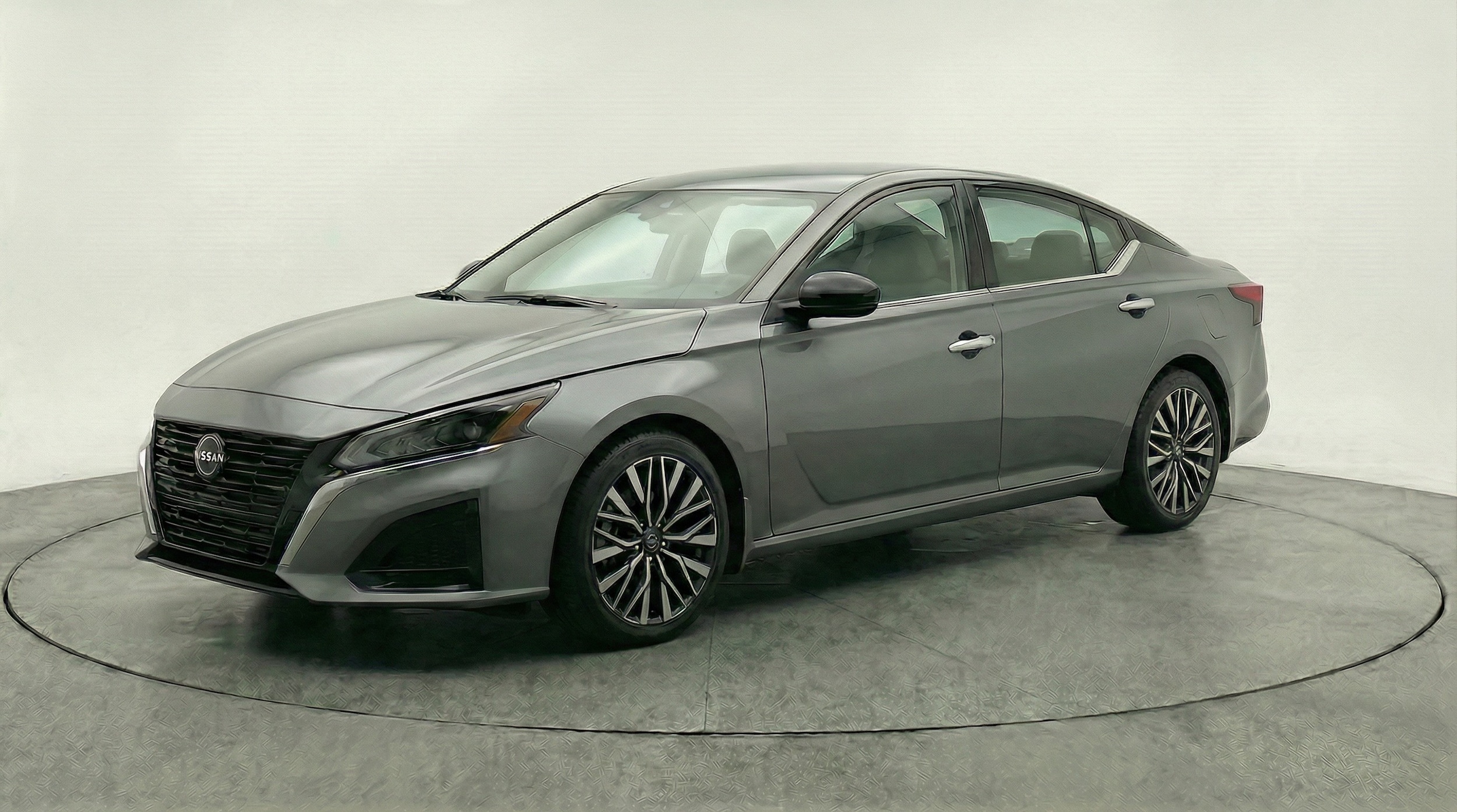 Thumbnail: 2025 Nissan Altima - 3